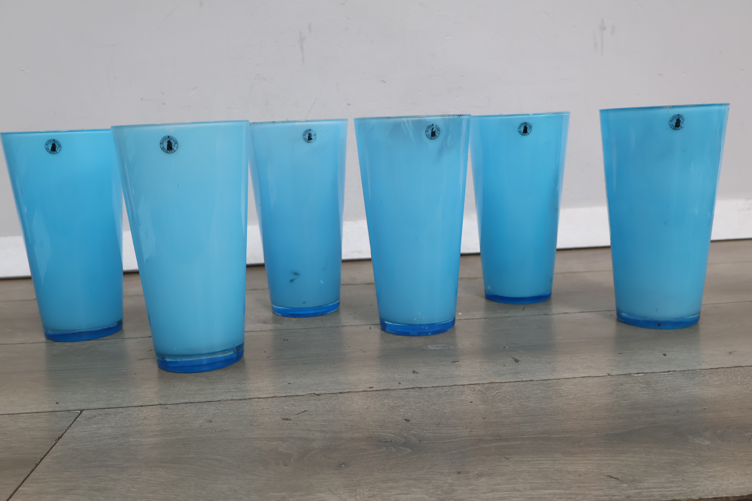 Set van 6 blauwe glazen – foto 4 – kavel bij GSD Auctions, Zoeterwoude
