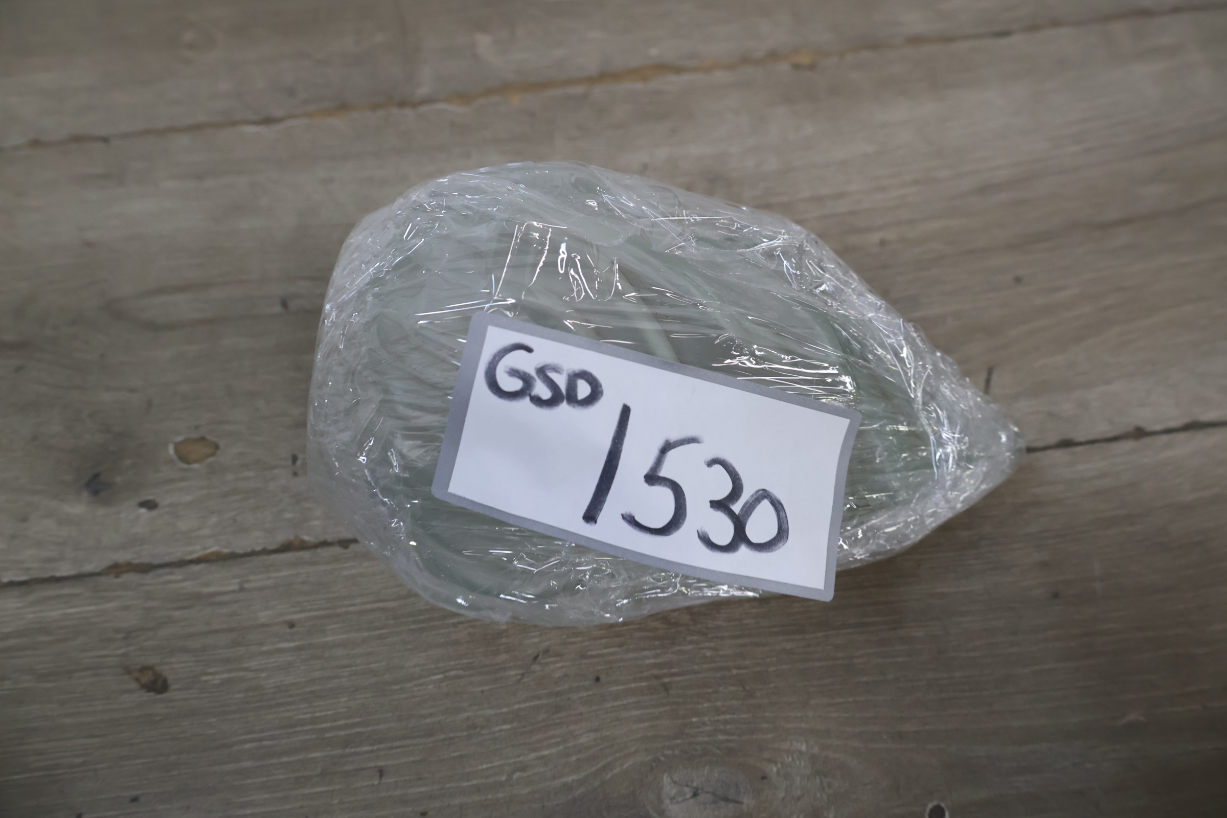 Glazen decoratief object in vorm van vlam – foto 14 – kavel bij GSD Auctions, Zoeterwoude