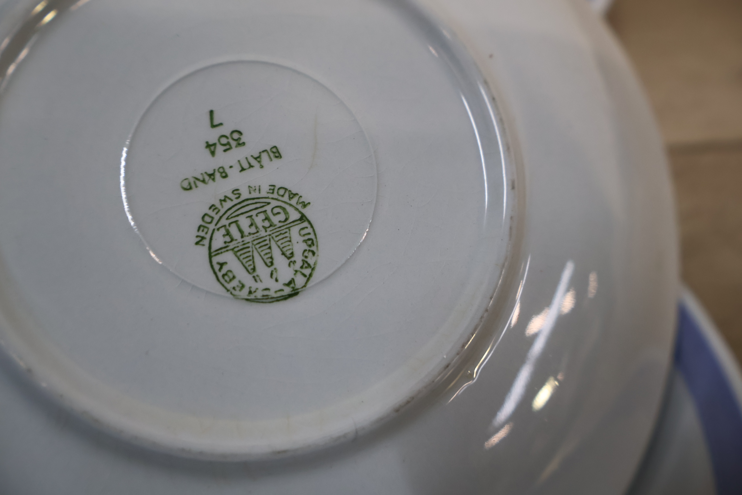 Servies met blauw bloemmotief, porselein – foto 13 – kavel bij GSD Auctions, Zoeterwoude