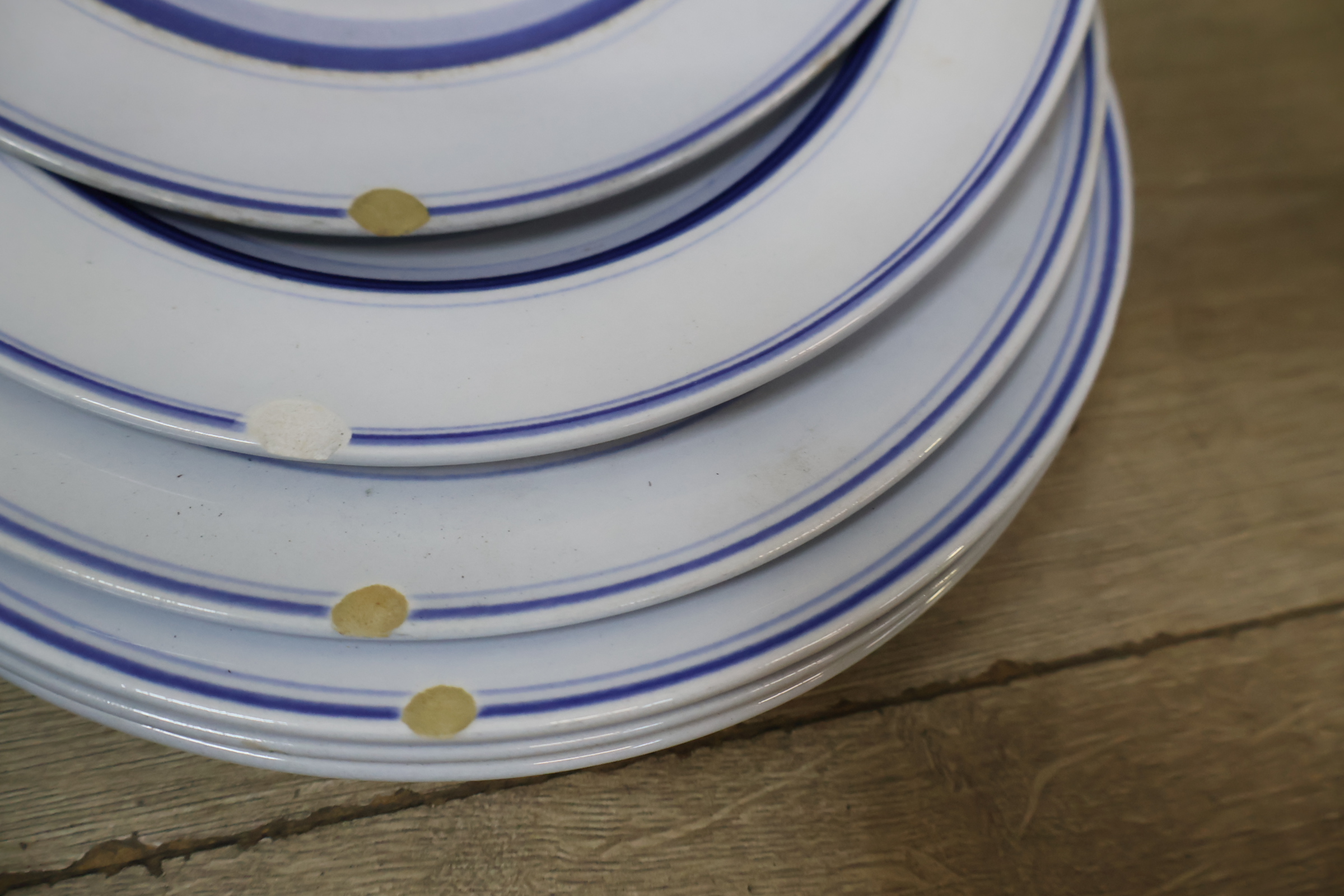 Servies met blauw bloemmotief, porselein – foto 19 – kavel bij GSD Auctions, Zoeterwoude