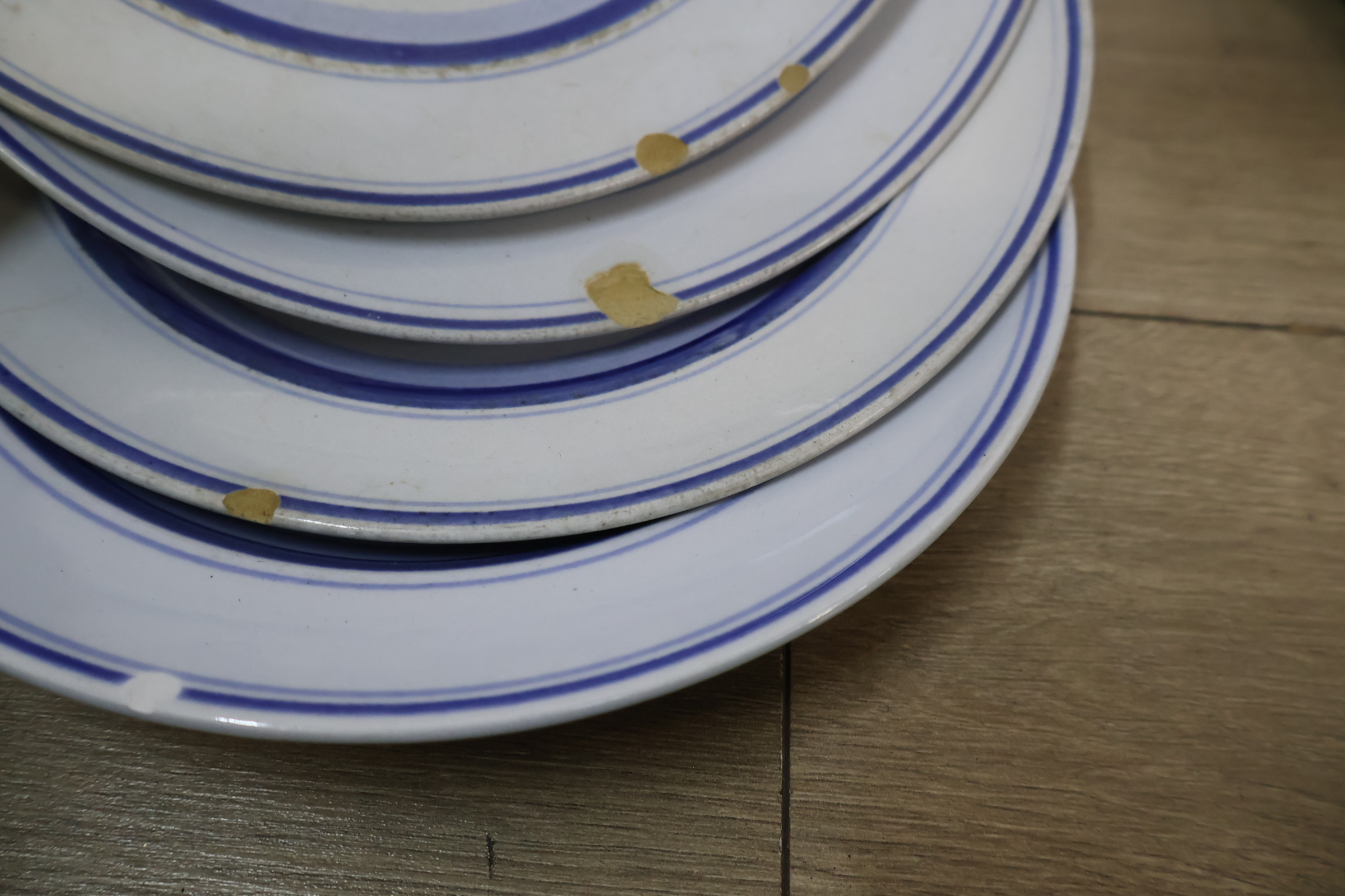 Servies met blauw bloemmotief, porselein – foto 21 – kavel bij GSD Auctions, Zoeterwoude