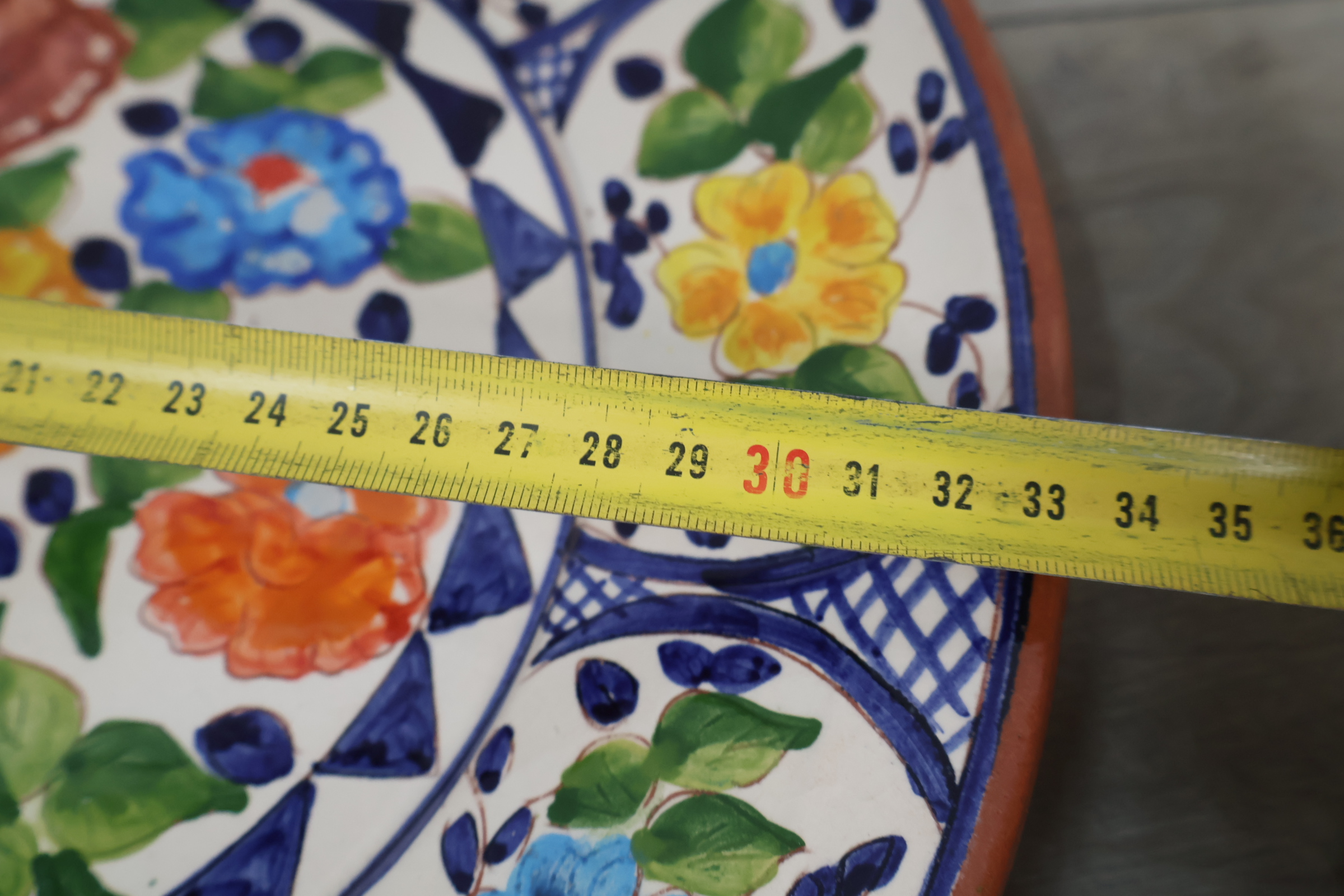 Set keramische kannen en schaal met bloemmotief – foto 17 – kavel bij GSD Auctions, Zoeterwoude