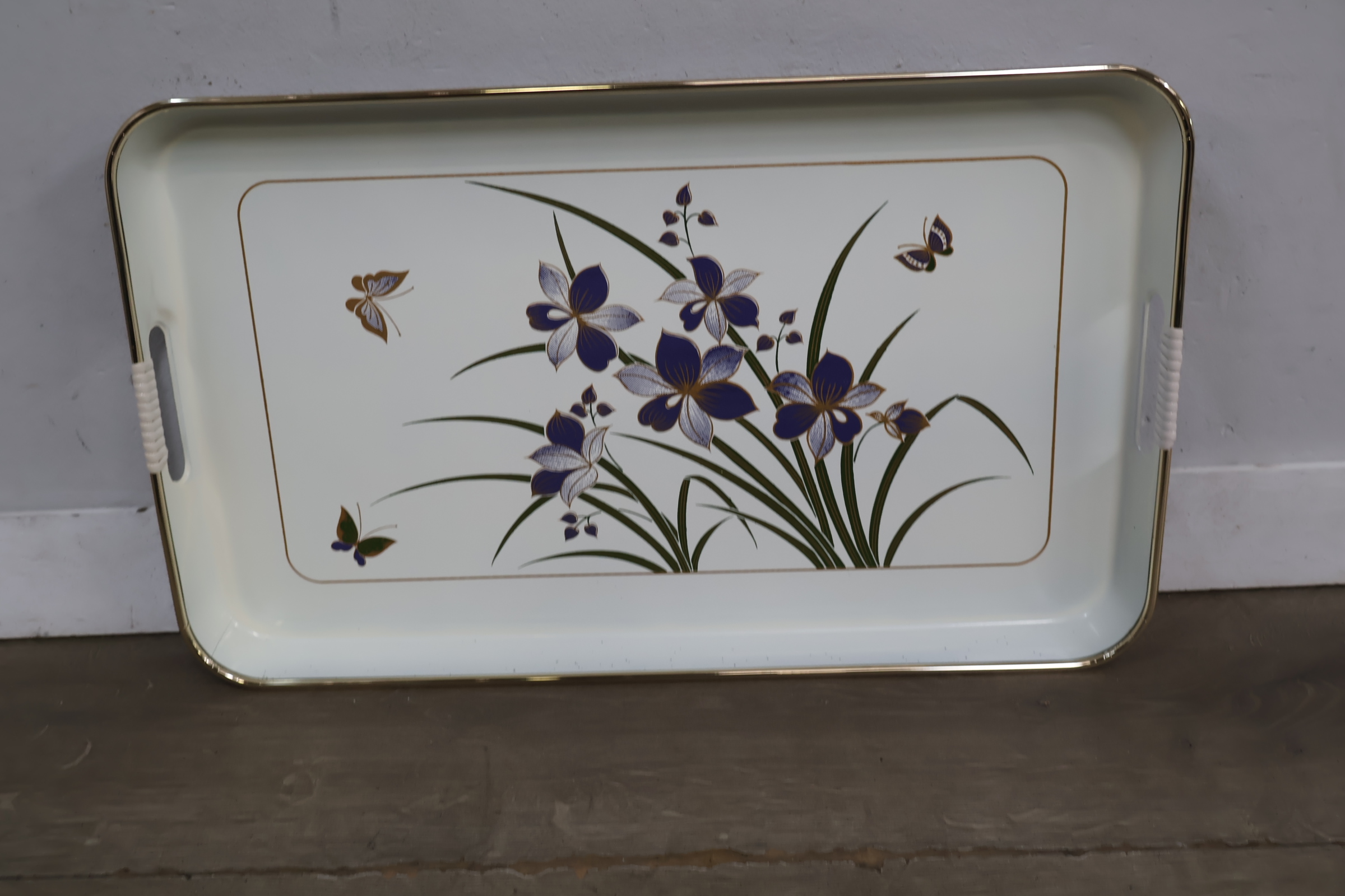 Set van 3 dienbladen met bloemendecoratie – foto 12 – kavel bij GSD Auctions, Zoeterwoude