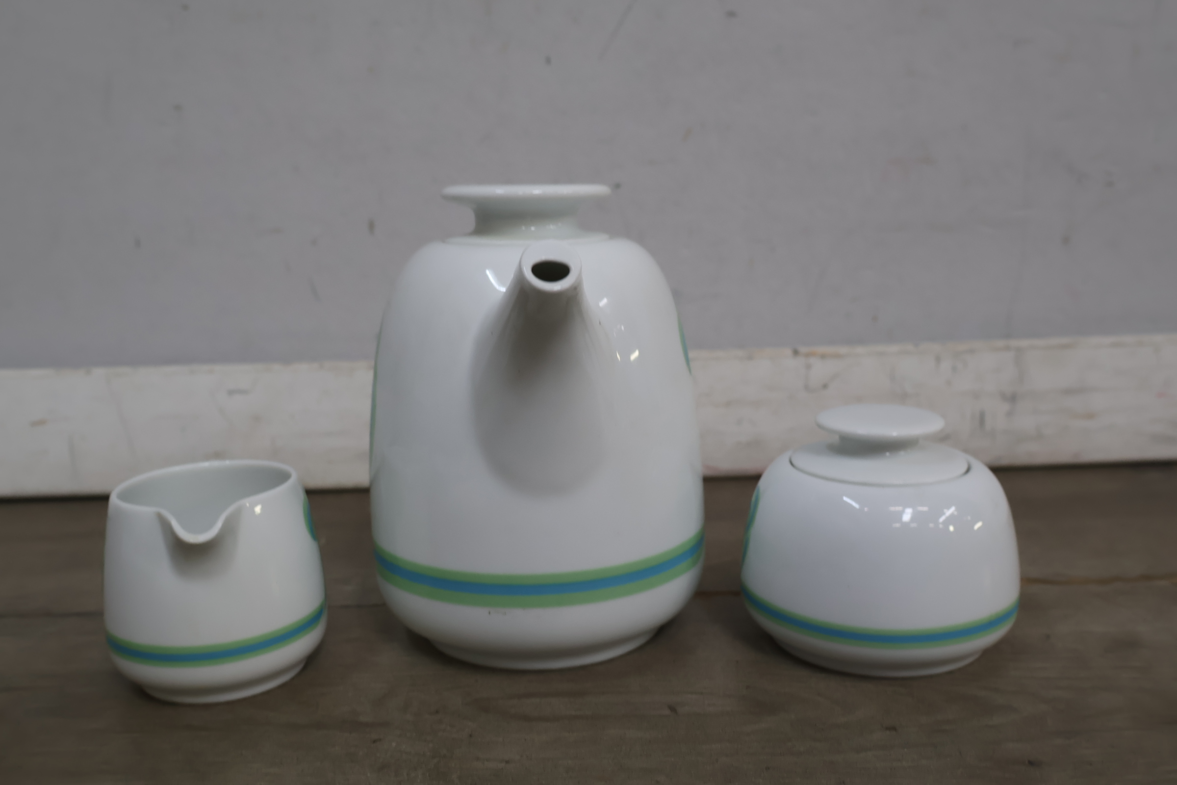 Theeservies met modern patroon – foto 7 – kavel bij GSD Auctions, Zoeterwoude