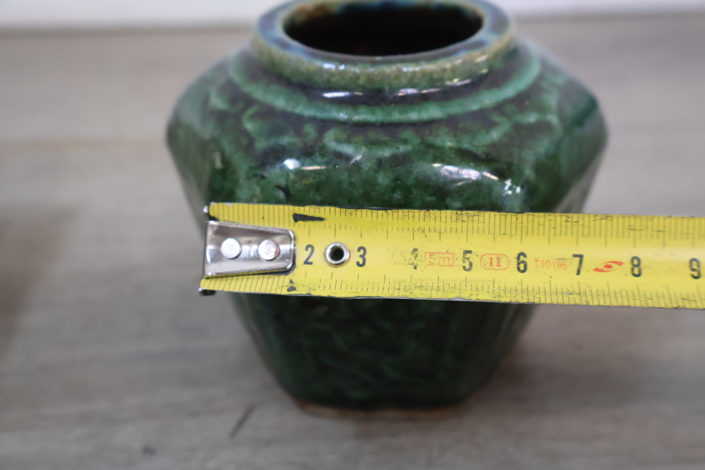 Set van 5 groene keramische potten – foto 10 – kavel bij GSD Auctions, Zoeterwoude