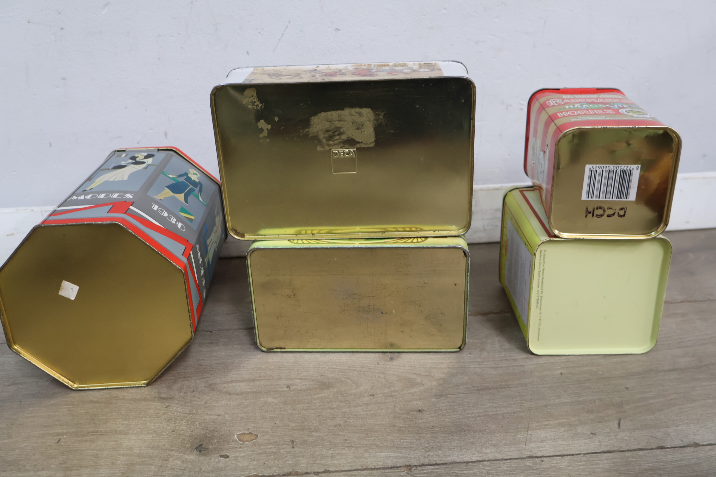 Set vintage koekblikken – foto 9 – kavel bij GSD Auctions, Zoeterwoude