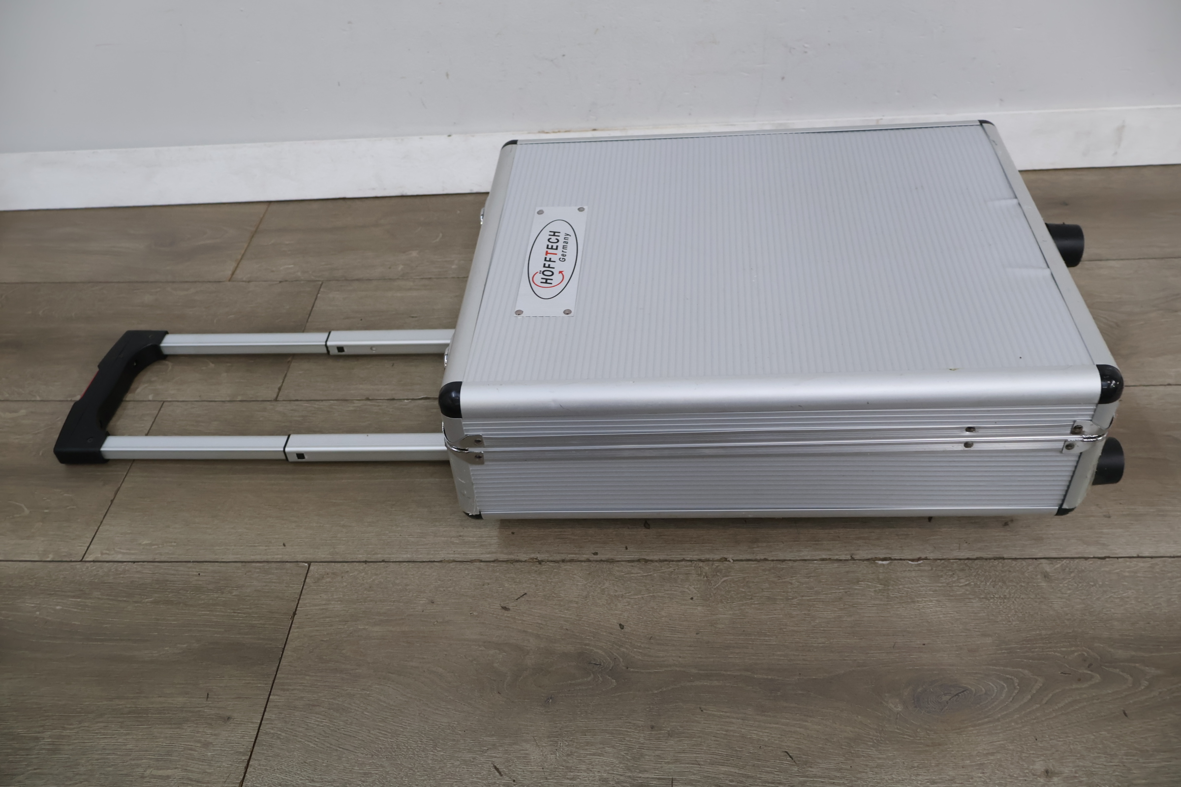 Höfftech aluminium trolley koffer – foto 7 – kavel bij GSD Auctions, Zoeterwoude