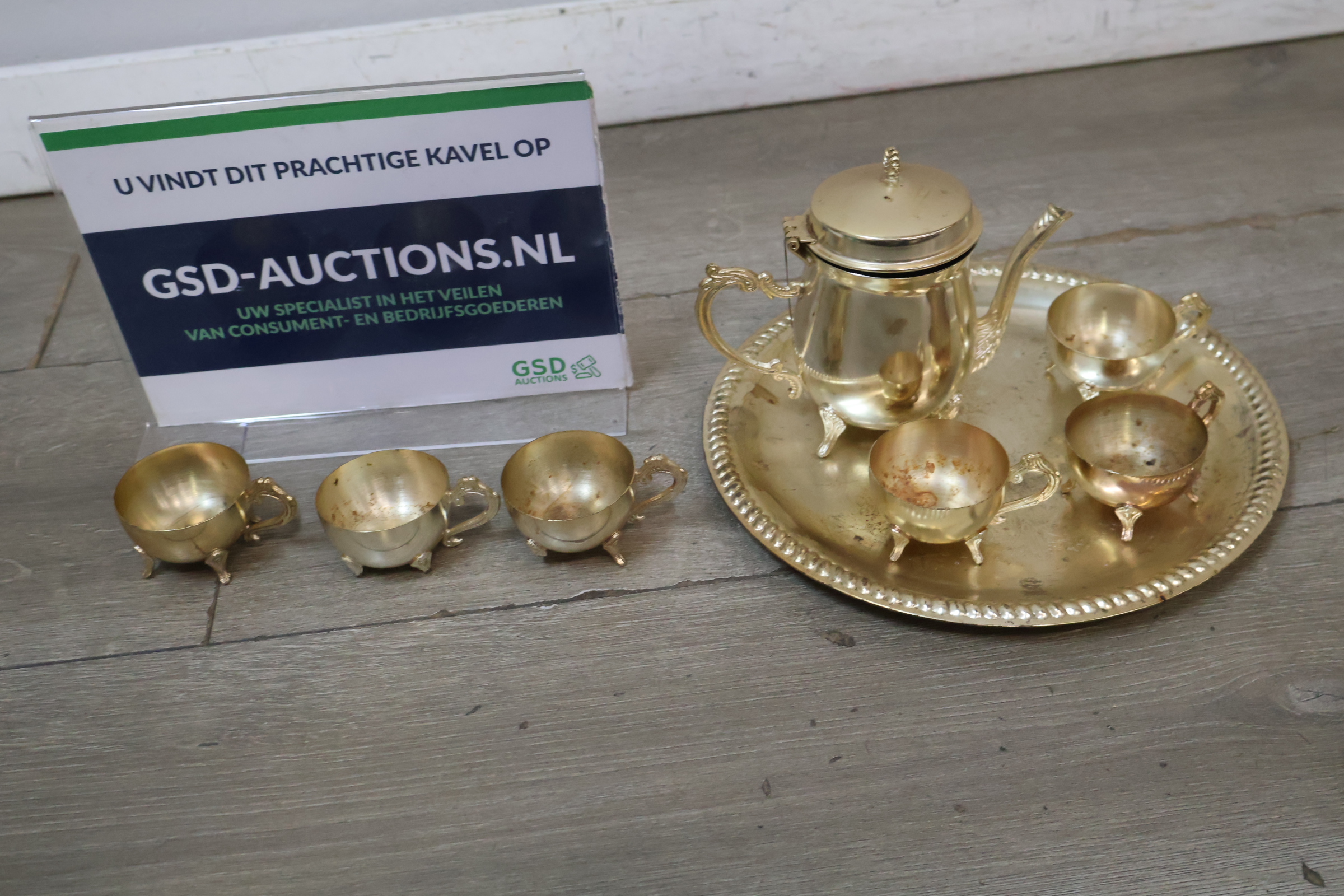 Vintage koperen theeservies met dienblad en kopjes – foto 2 – kavel bij GSD Auctions, Zoeterwoude
