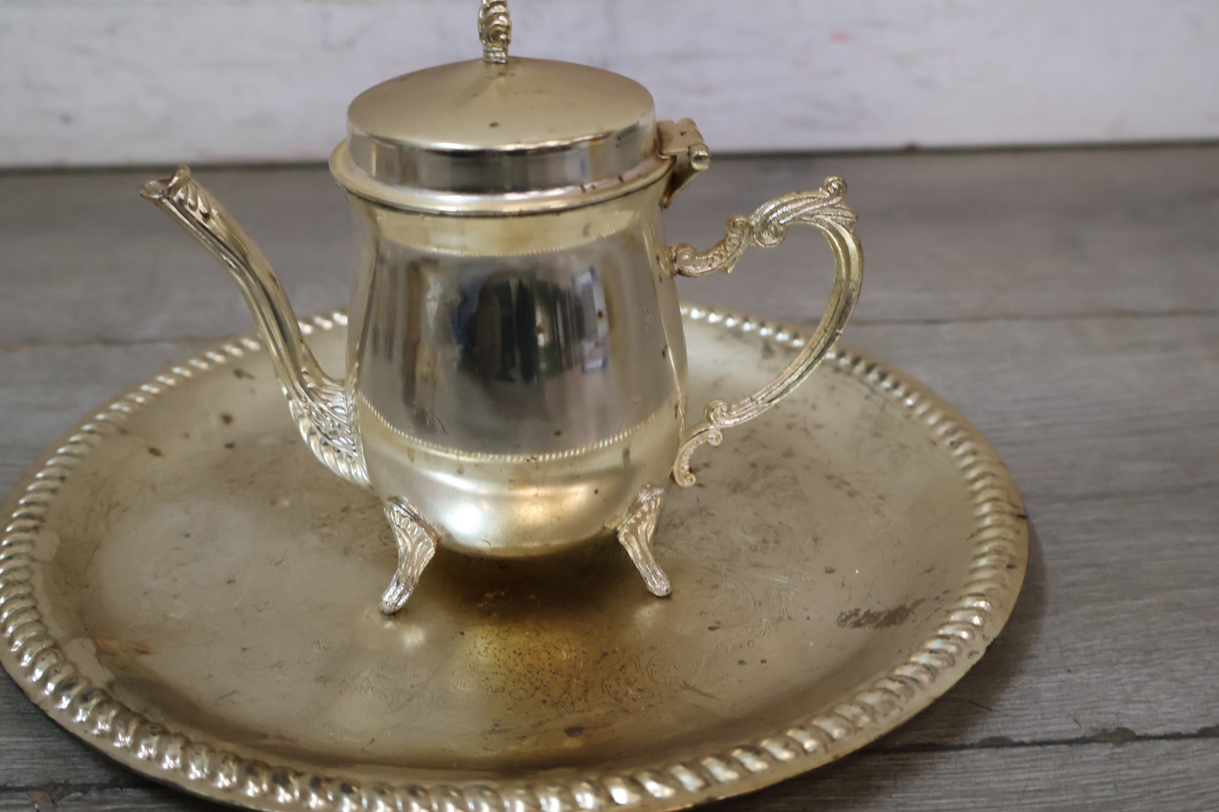 Vintage koperen theeservies met dienblad en kopjes – foto 6 – kavel bij GSD Auctions, Zoeterwoude
