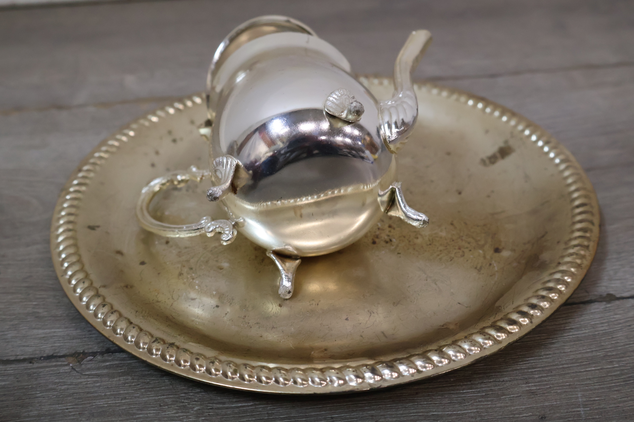 Vintage koperen theeservies met dienblad en kopjes – foto 9 – kavel bij GSD Auctions, Zoeterwoude