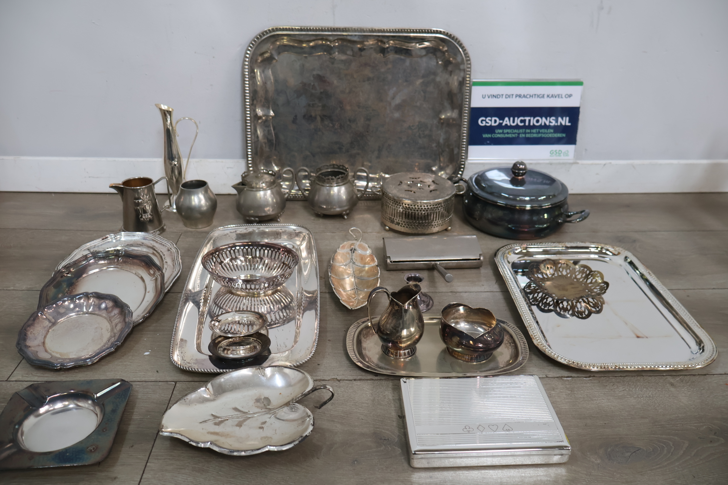 assortiment verzilverde keukenwaren – foto 2 – kavel bij GSD Auctions, Zoeterwoude
