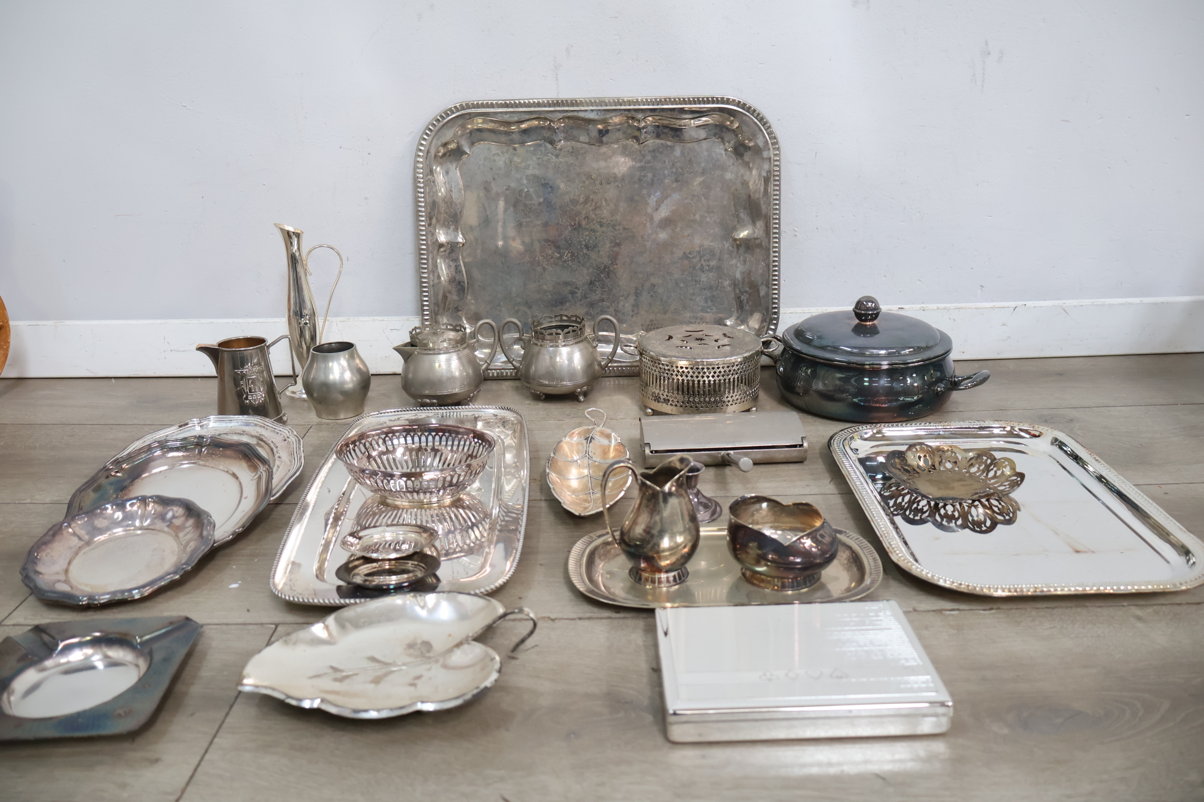 assortiment verzilverde keukenwaren – foto 4 – kavel bij GSD Auctions, Zoeterwoude