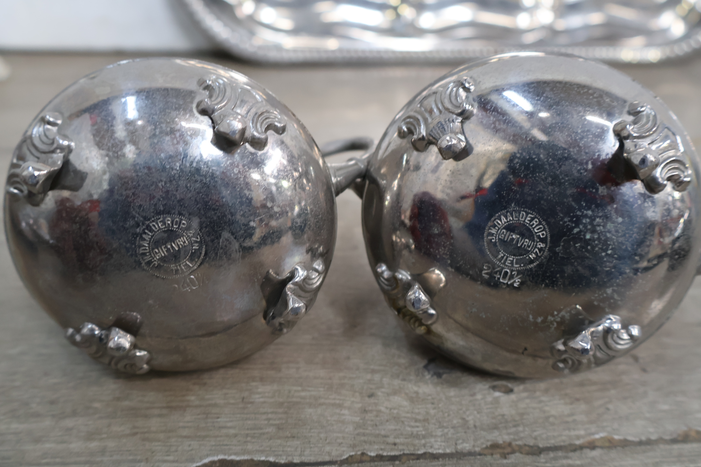 assortiment verzilverde keukenwaren – foto 18 – kavel bij GSD Auctions, Zoeterwoude