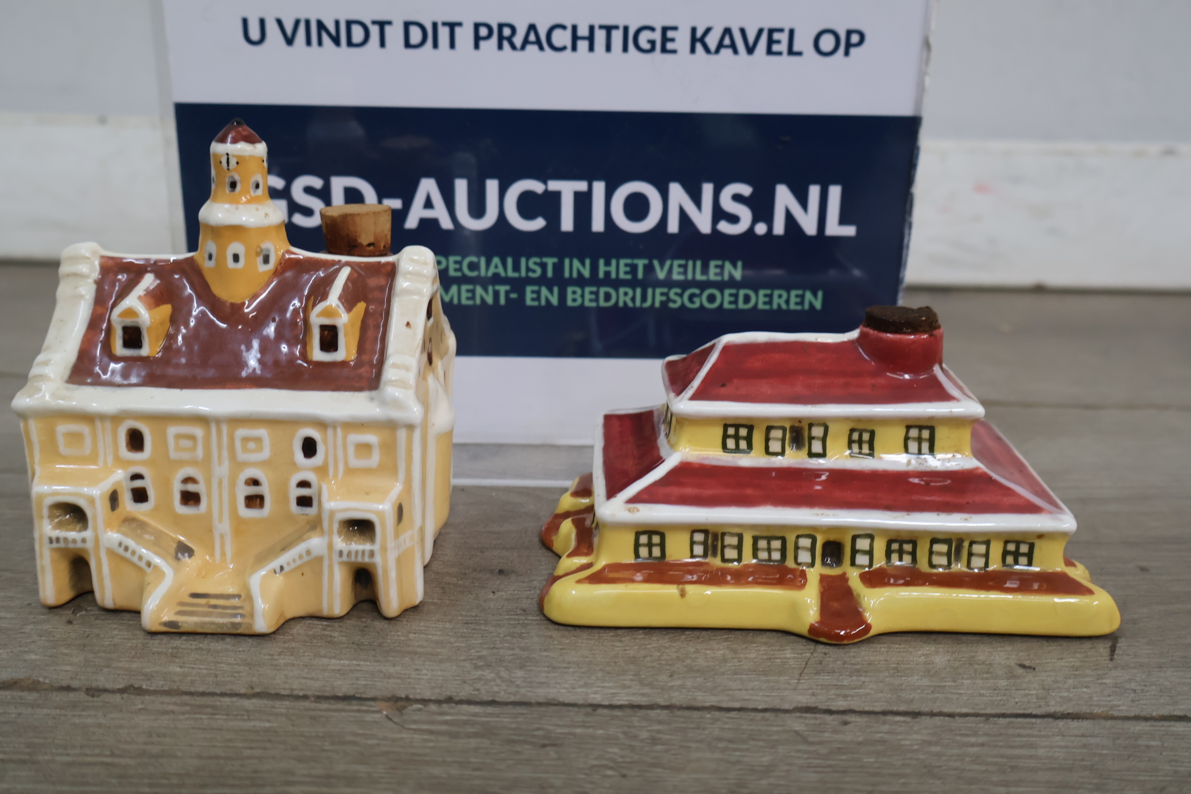 Set keramieken huisjes – foto 2 – kavel bij GSD Auctions, Zoeterwoude