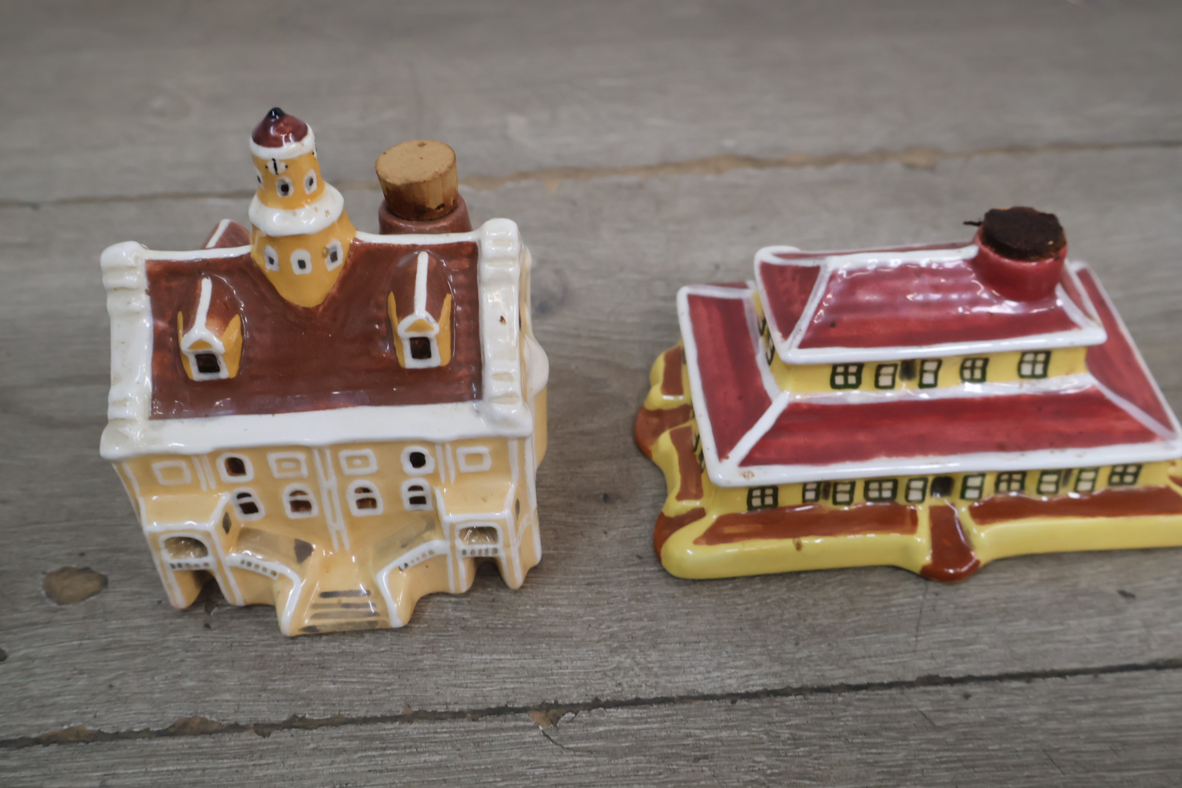 Set keramieken huisjes – foto 3 – kavel bij GSD Auctions, Zoeterwoude