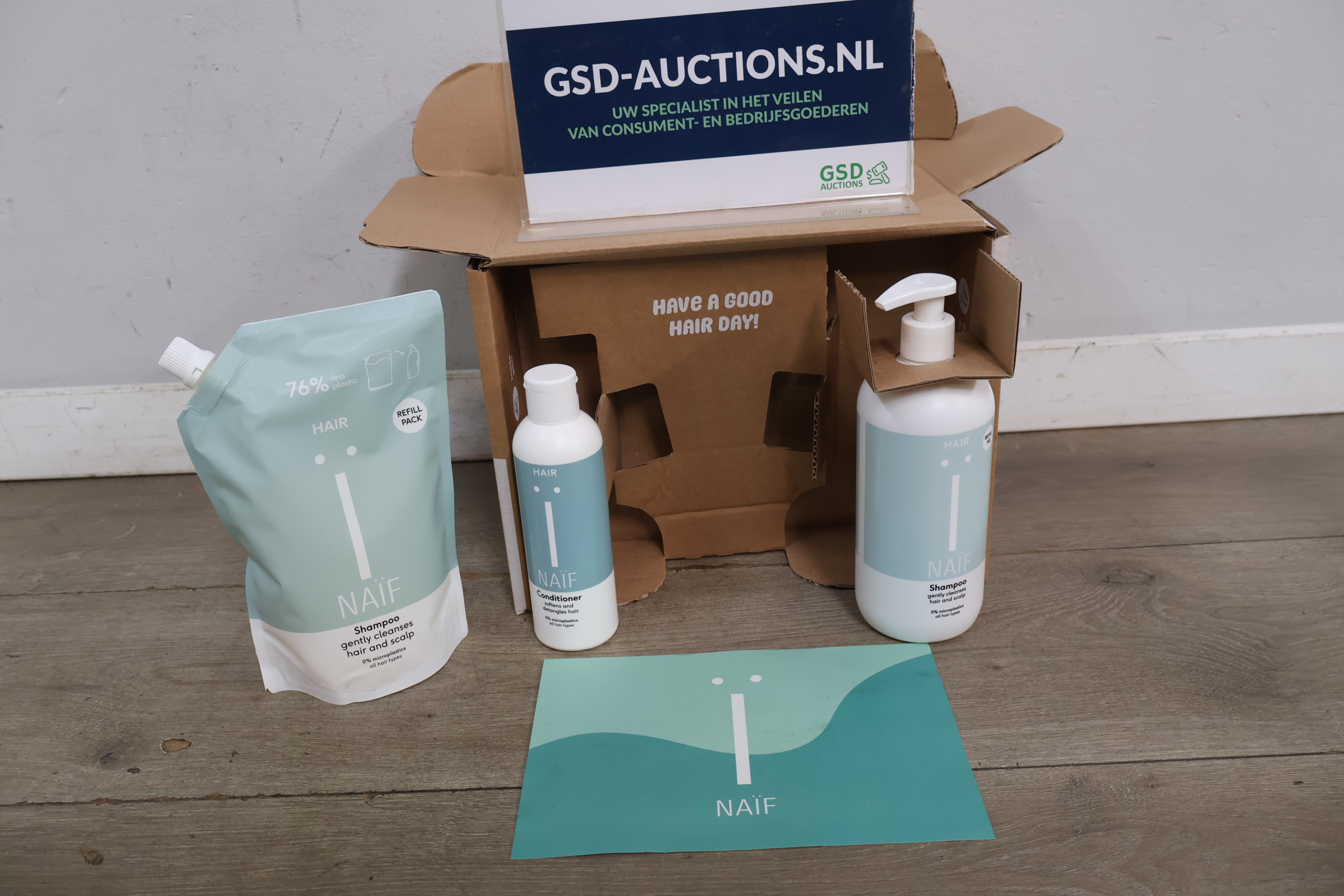 Naïf Shampoo en Conditioner set met navulverpakking – foto 2 – kavel bij GSD Auctions, Zoeterwoude