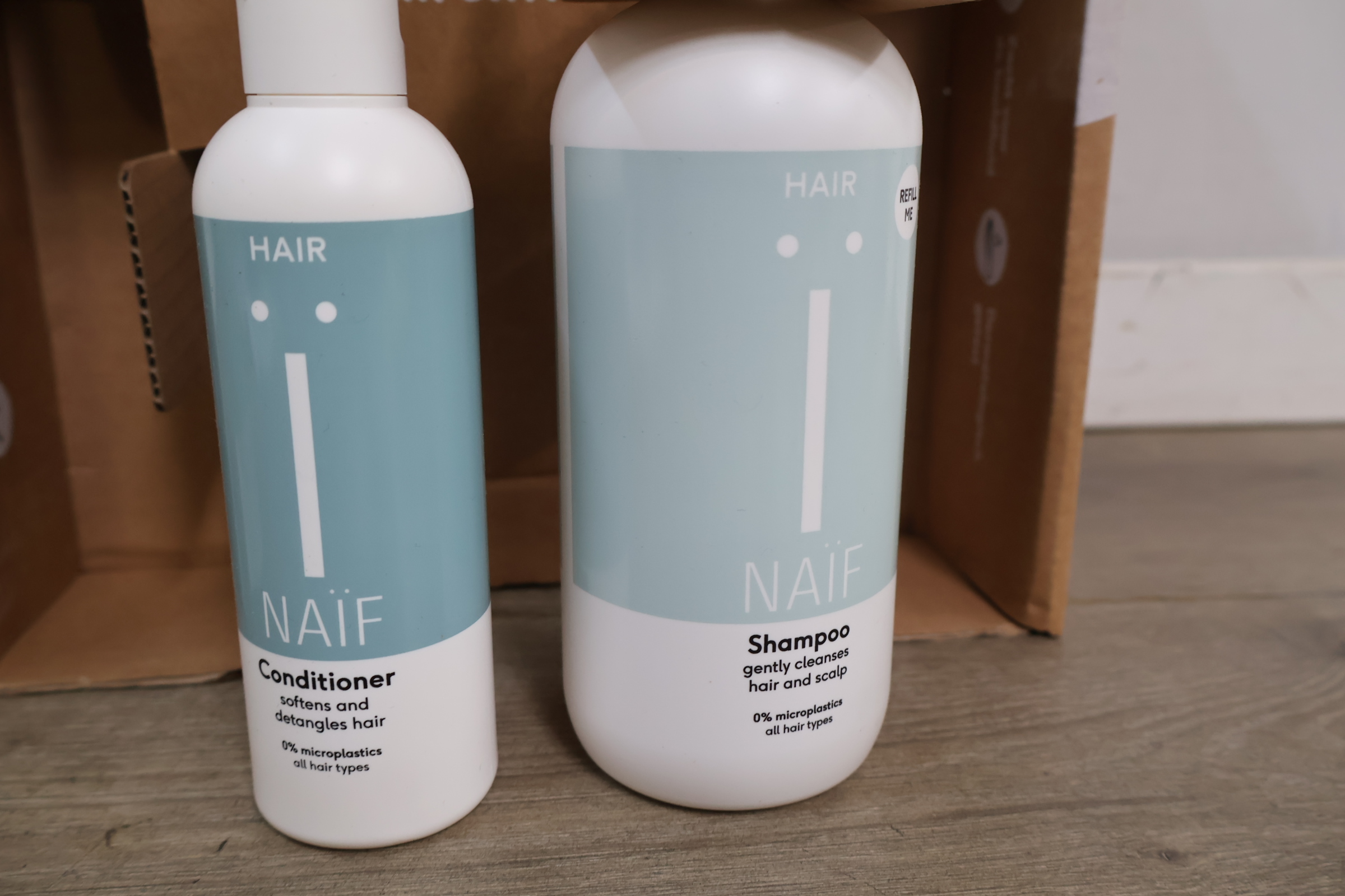 Naïf Shampoo en Conditioner set met navulverpakking – foto 6 – kavel bij GSD Auctions, Zoeterwoude