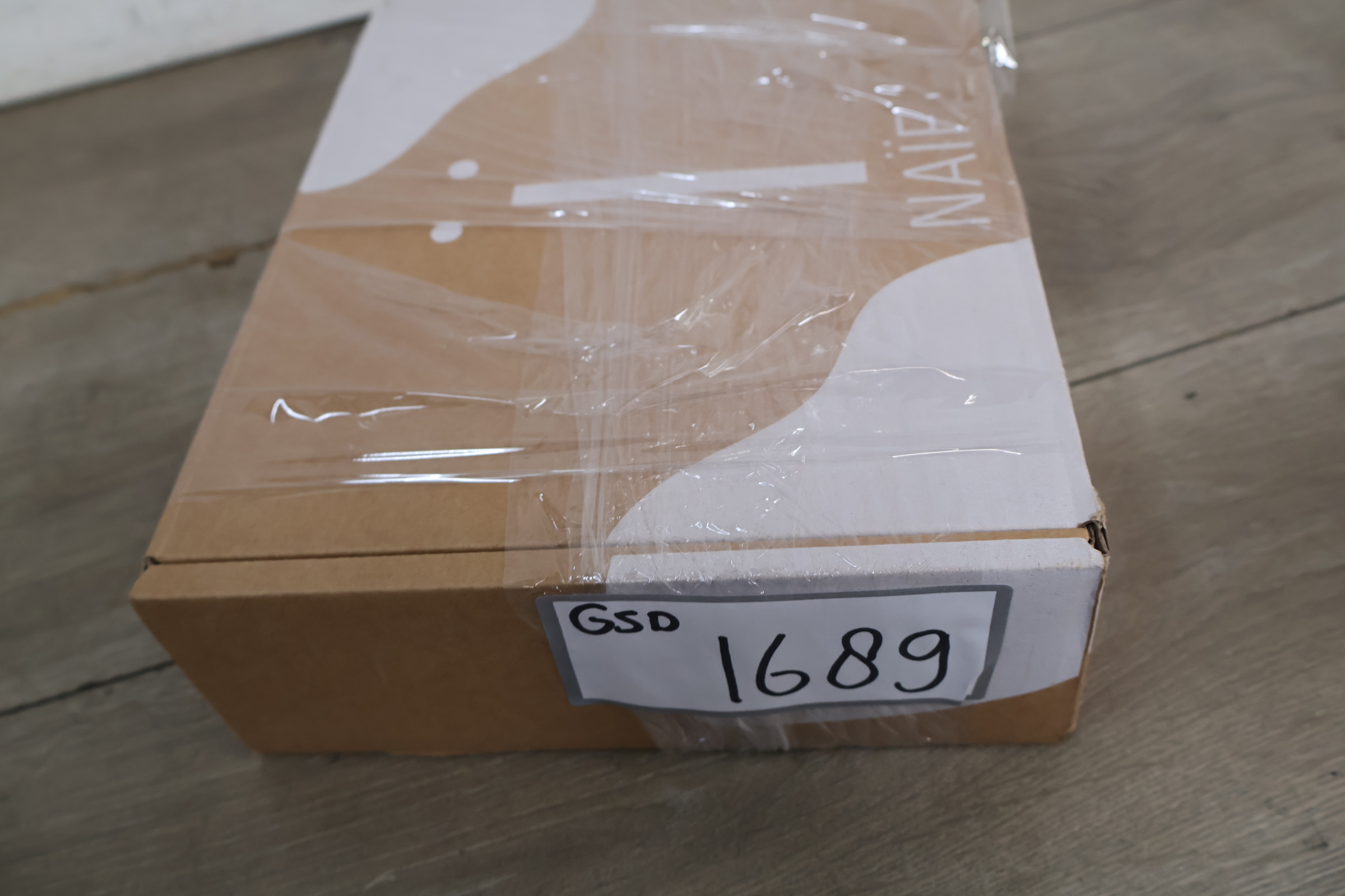 Naïf Shampoo en Conditioner set met navulverpakking – foto 14 – kavel bij GSD Auctions, Zoeterwoude