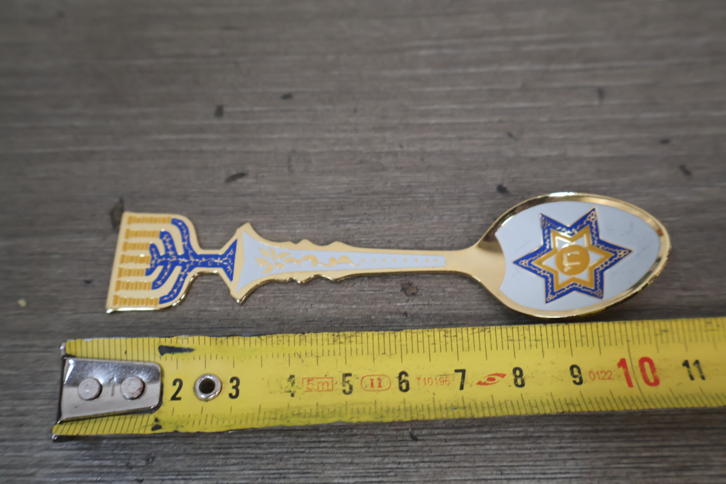Verzamelset van 12 verzilverde en geëmailleerde lepels – foto 11 – kavel bij GSD Auctions, Zoeterwoude
