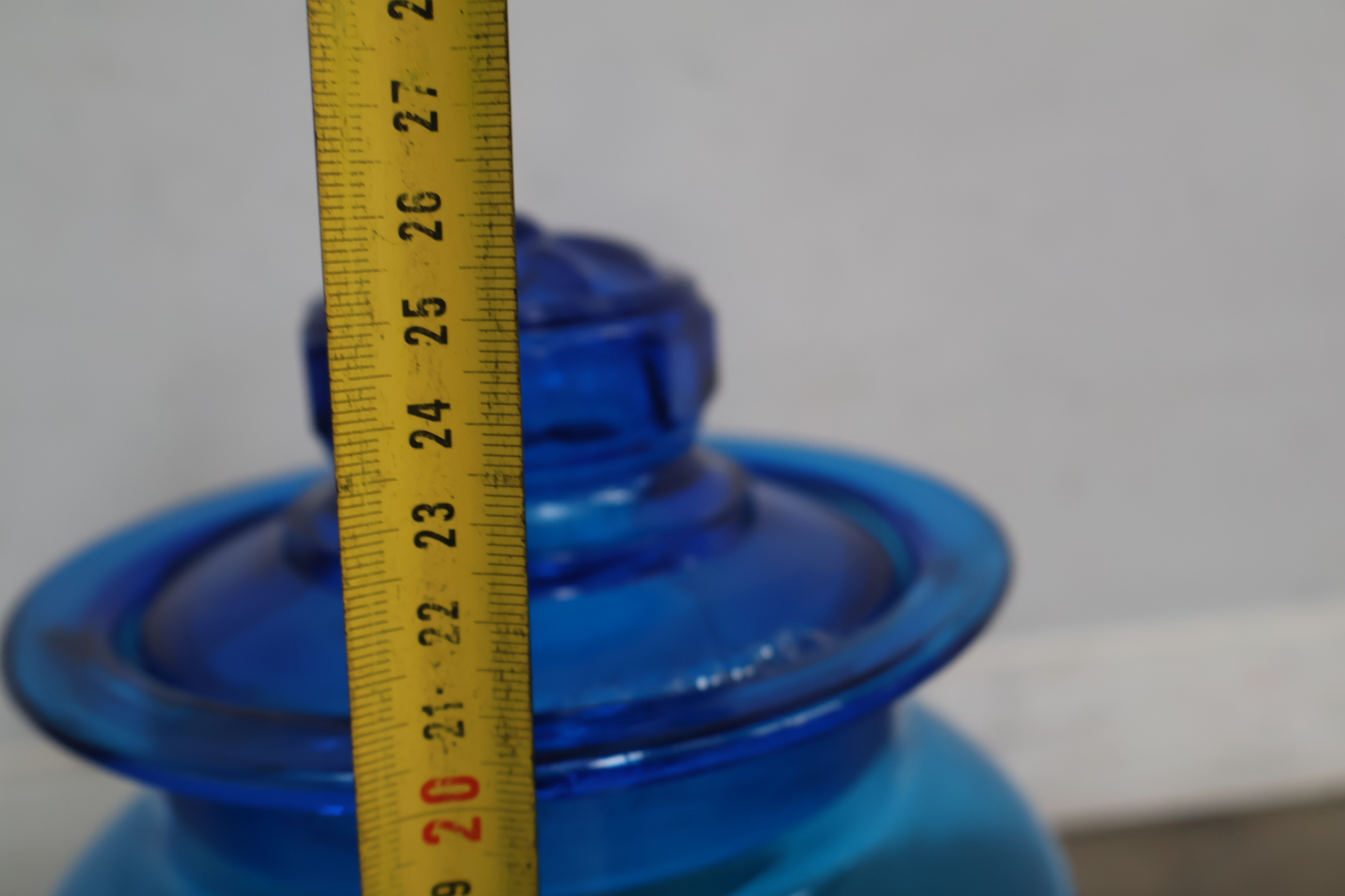 Set blauwe glazen gebruiksvoorwerpen – foto 18 – kavel bij GSD Auctions, Zoeterwoude