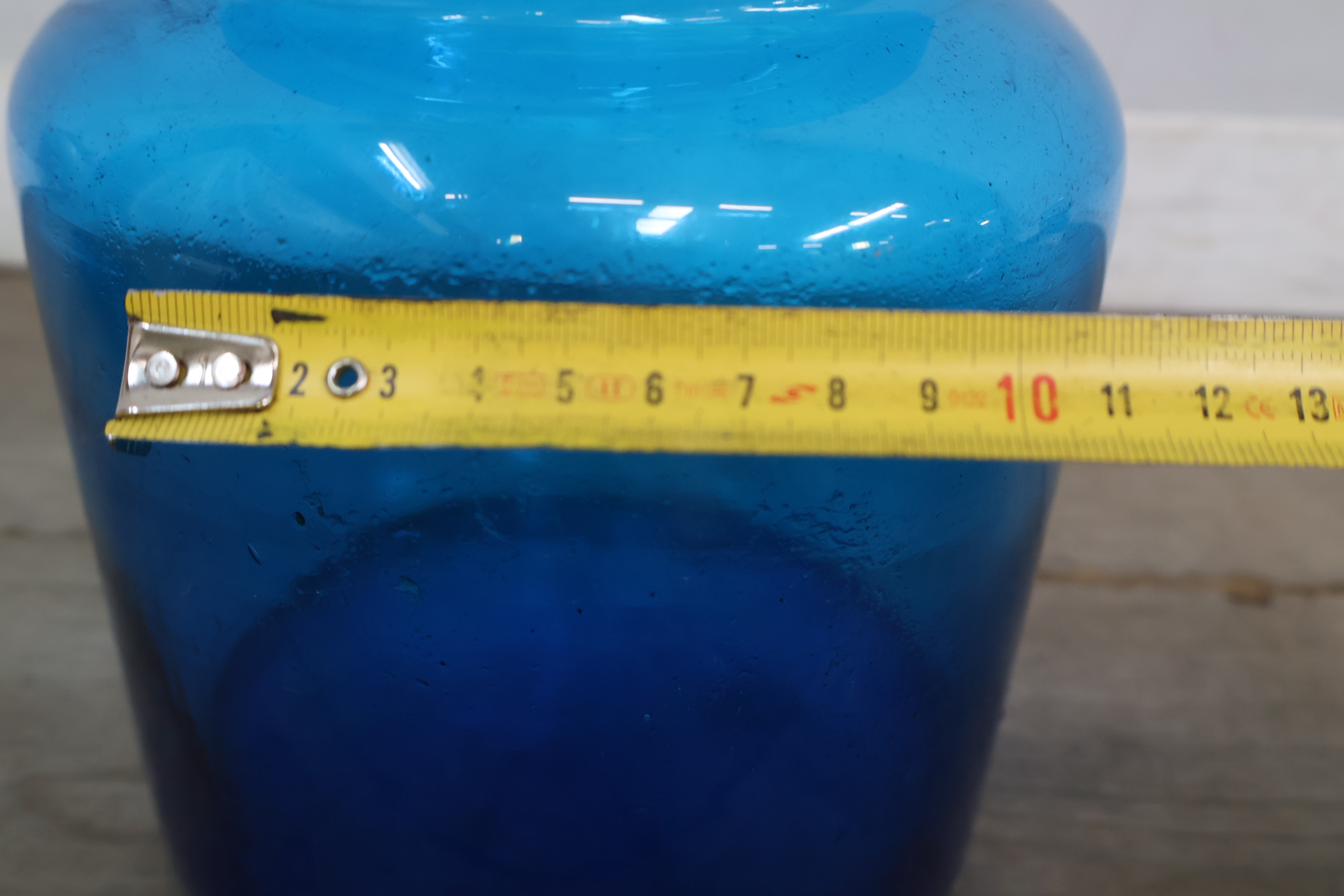 Set blauwe glazen gebruiksvoorwerpen – foto 19 – kavel bij GSD Auctions, Zoeterwoude