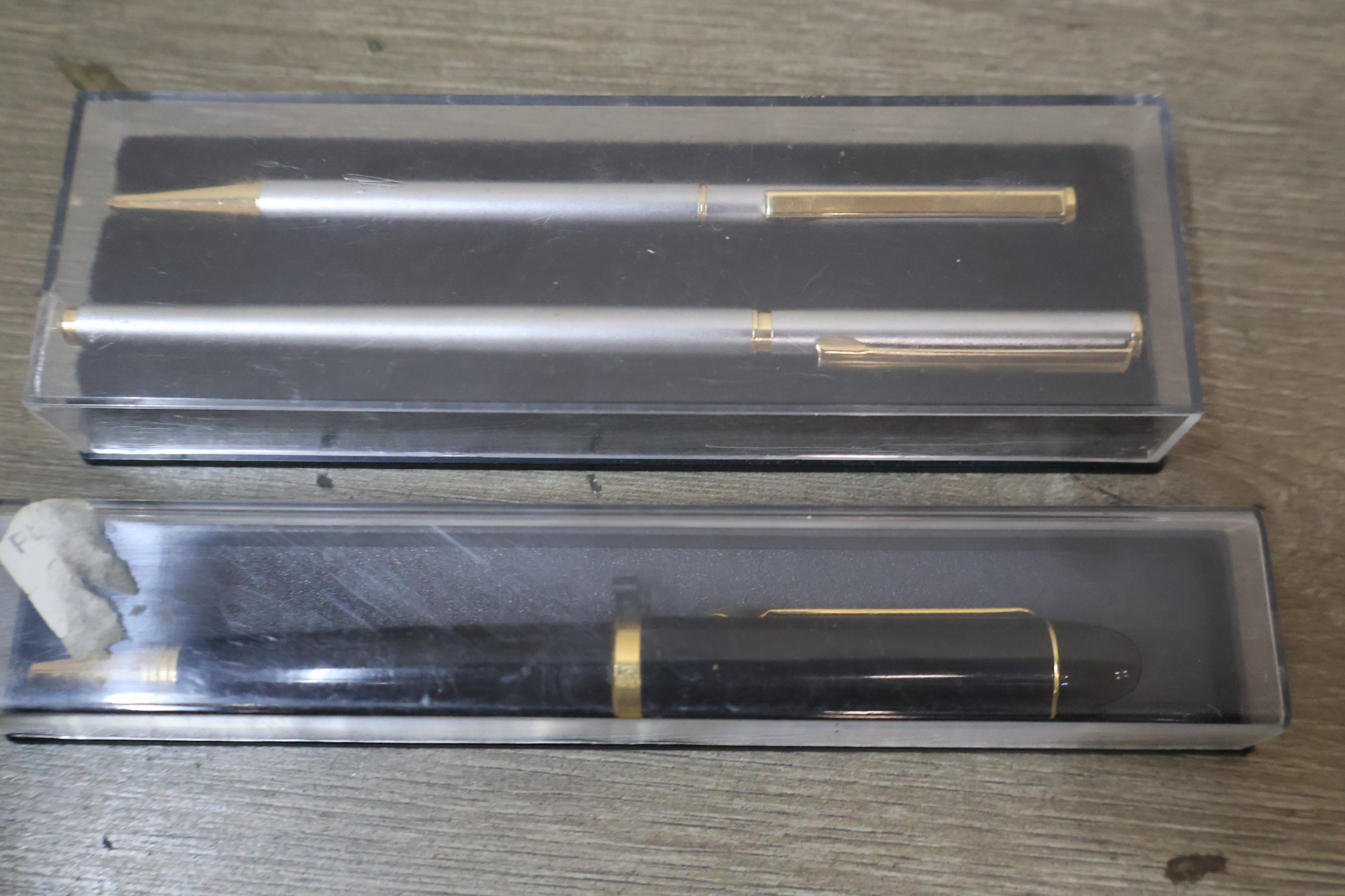 Set diverse pennen in dozen en etuis – foto 12 – kavel bij GSD Auctions, Zoeterwoude