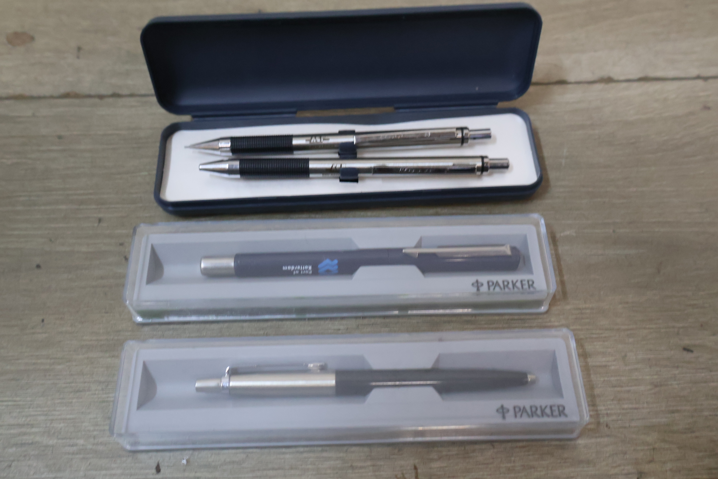Set diverse pennen in dozen en etuis – foto 14 – kavel bij GSD Auctions, Zoeterwoude