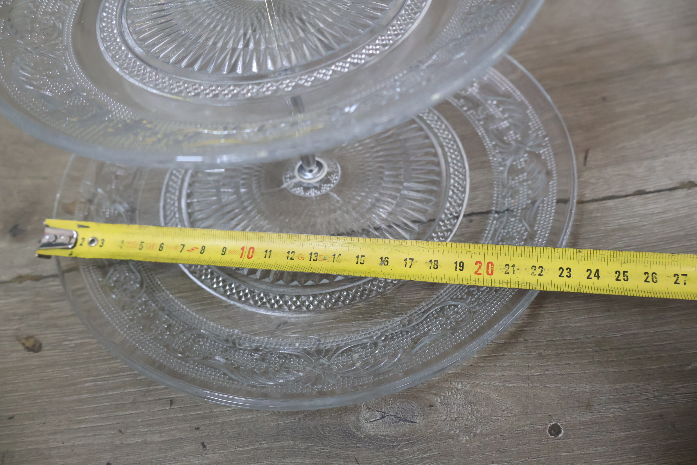 3-laags glas etagère – foto 16 – kavel bij GSD Auctions, Zoeterwoude