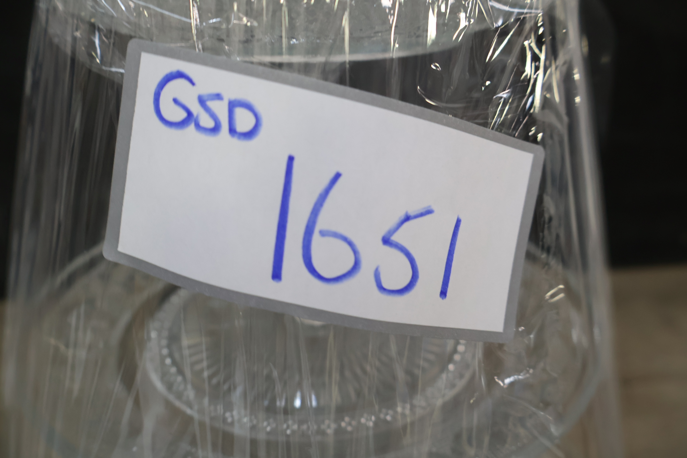 3-laags glas etagère – foto 19 – kavel bij GSD Auctions, Zoeterwoude