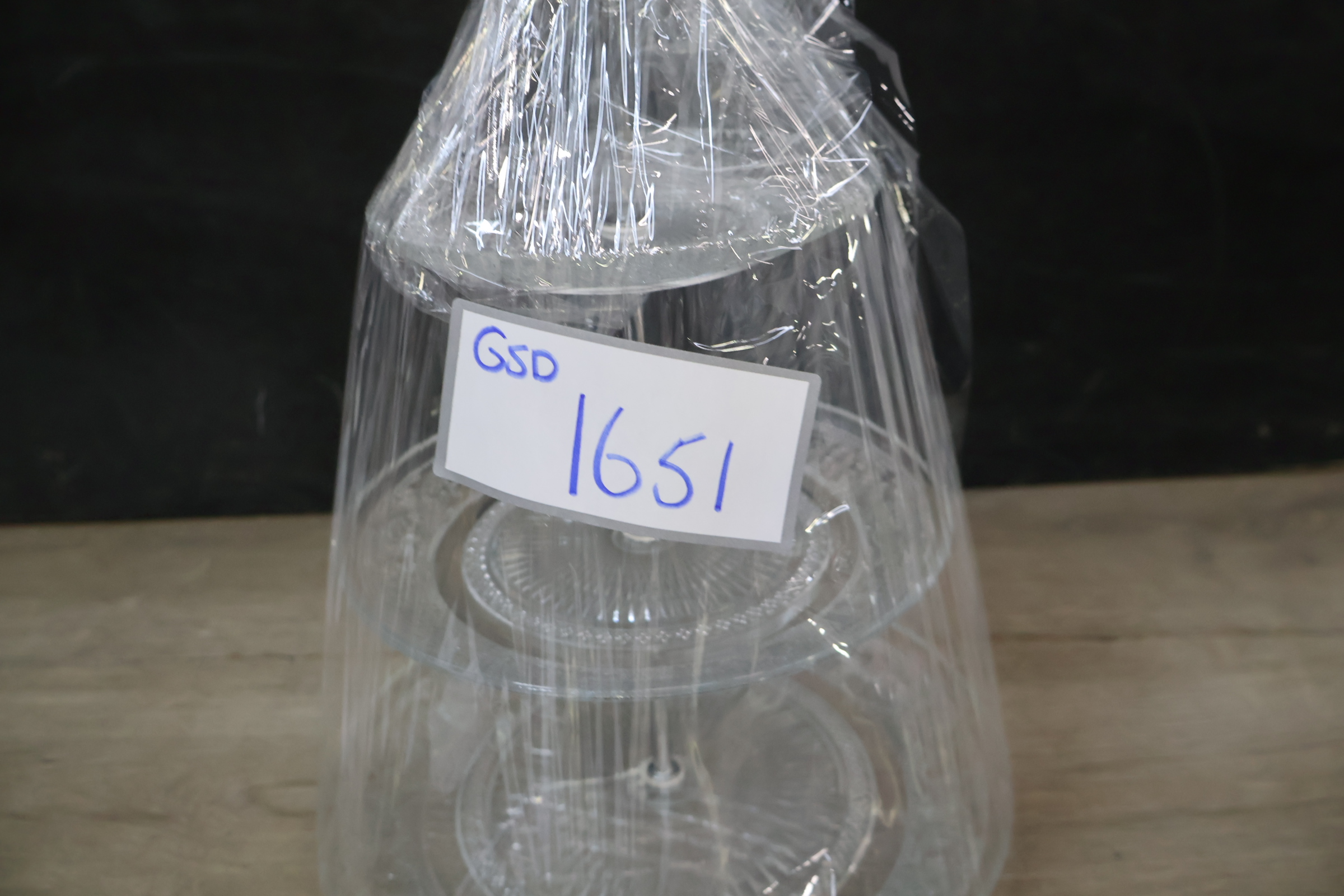 3-laags glas etagère – foto 20 – kavel bij GSD Auctions, Zoeterwoude