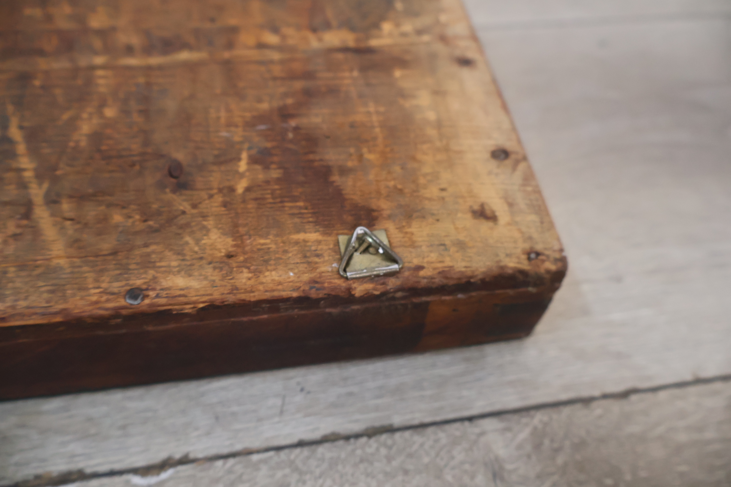 Houten letterbak met glazen voorzijde – foto 18 – kavel bij GSD Auctions, Zoeterwoude
