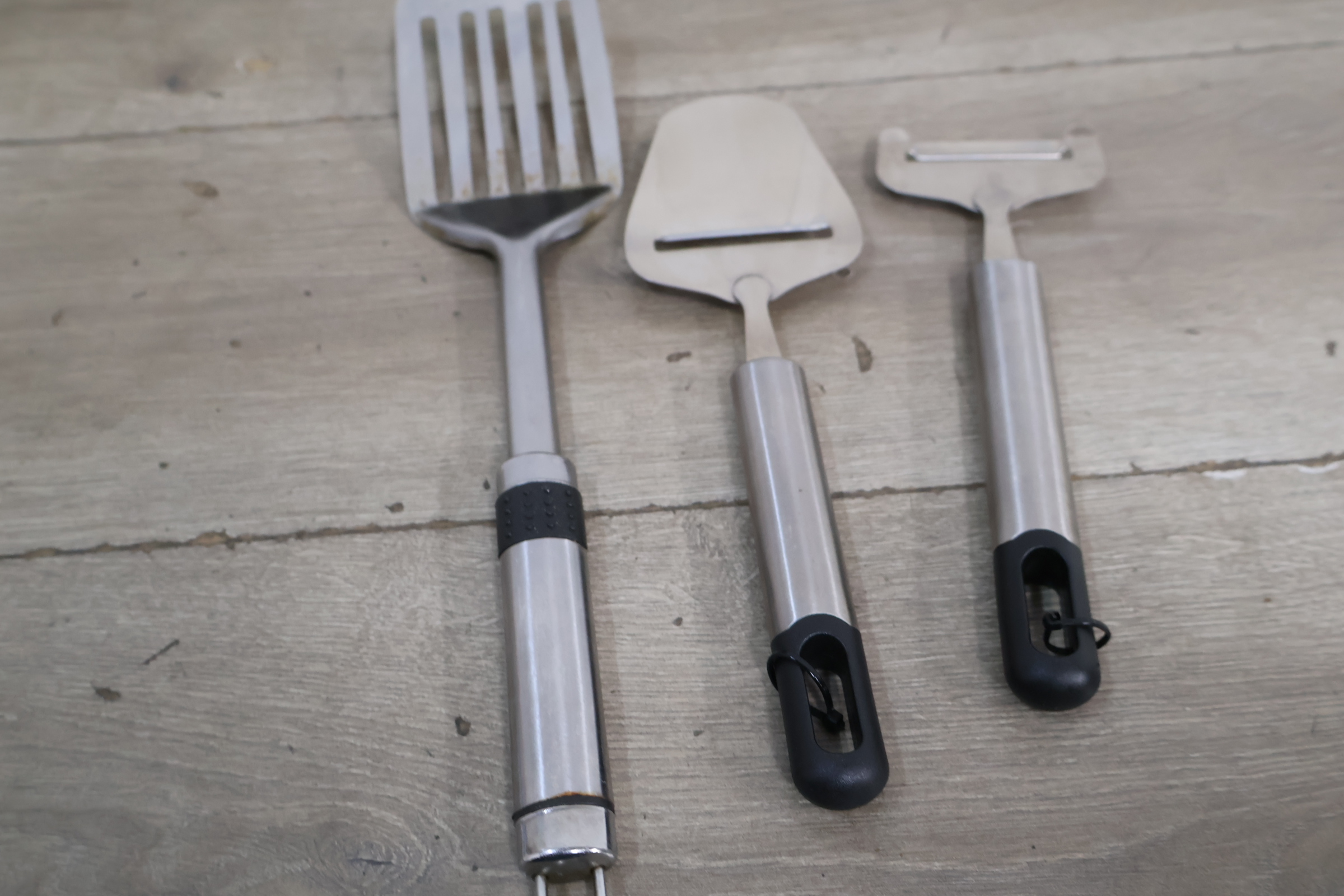 assortiment RVS keukengereedschap – foto 7 – kavel bij GSD Auctions, Zoeterwoude