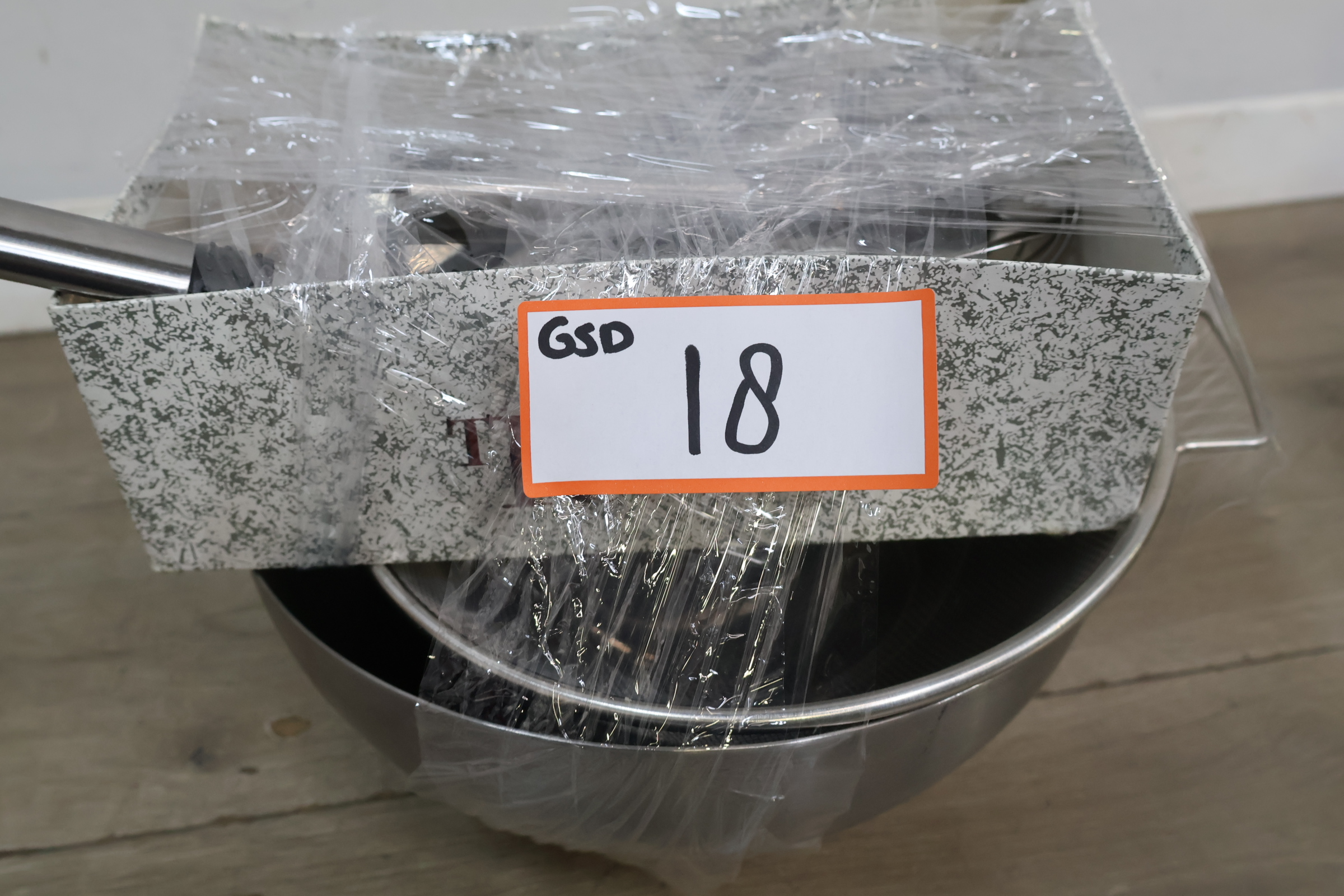 assortiment RVS keukengereedschap – foto 19 – kavel bij GSD Auctions, Zoeterwoude
