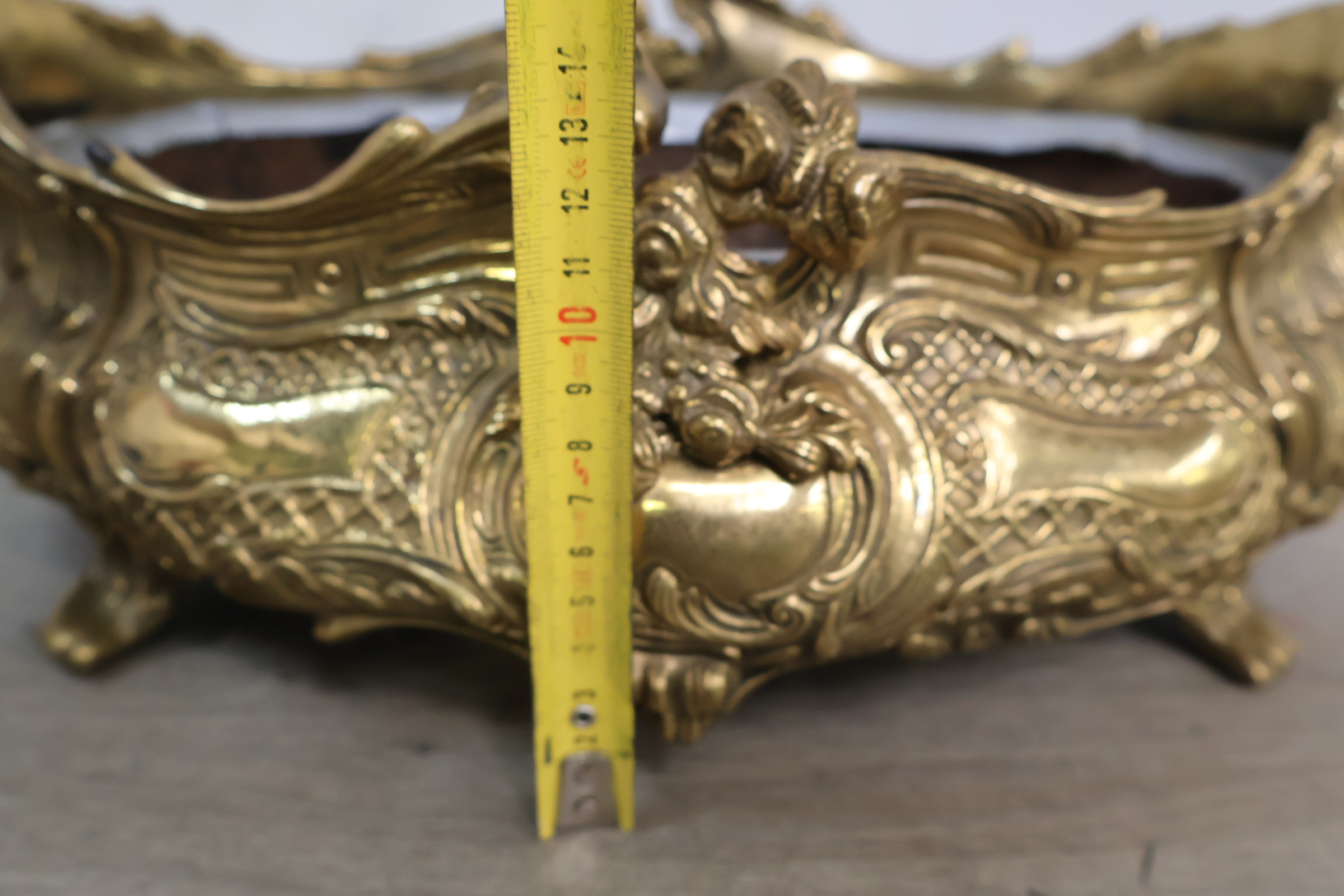 Set antieke goudkleurige decoratieve schalen en sierlijke schaal – foto 29 – kavel bij GSD Auctions, Zoeterwoude