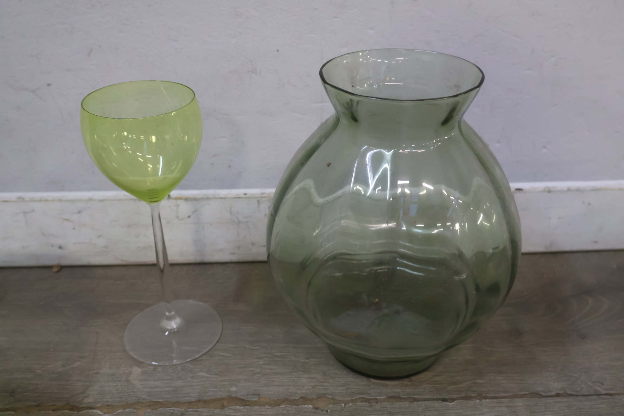 Verzameling Groen Glaswerk – foto 8 – kavel bij GSD Auctions, Zoeterwoude