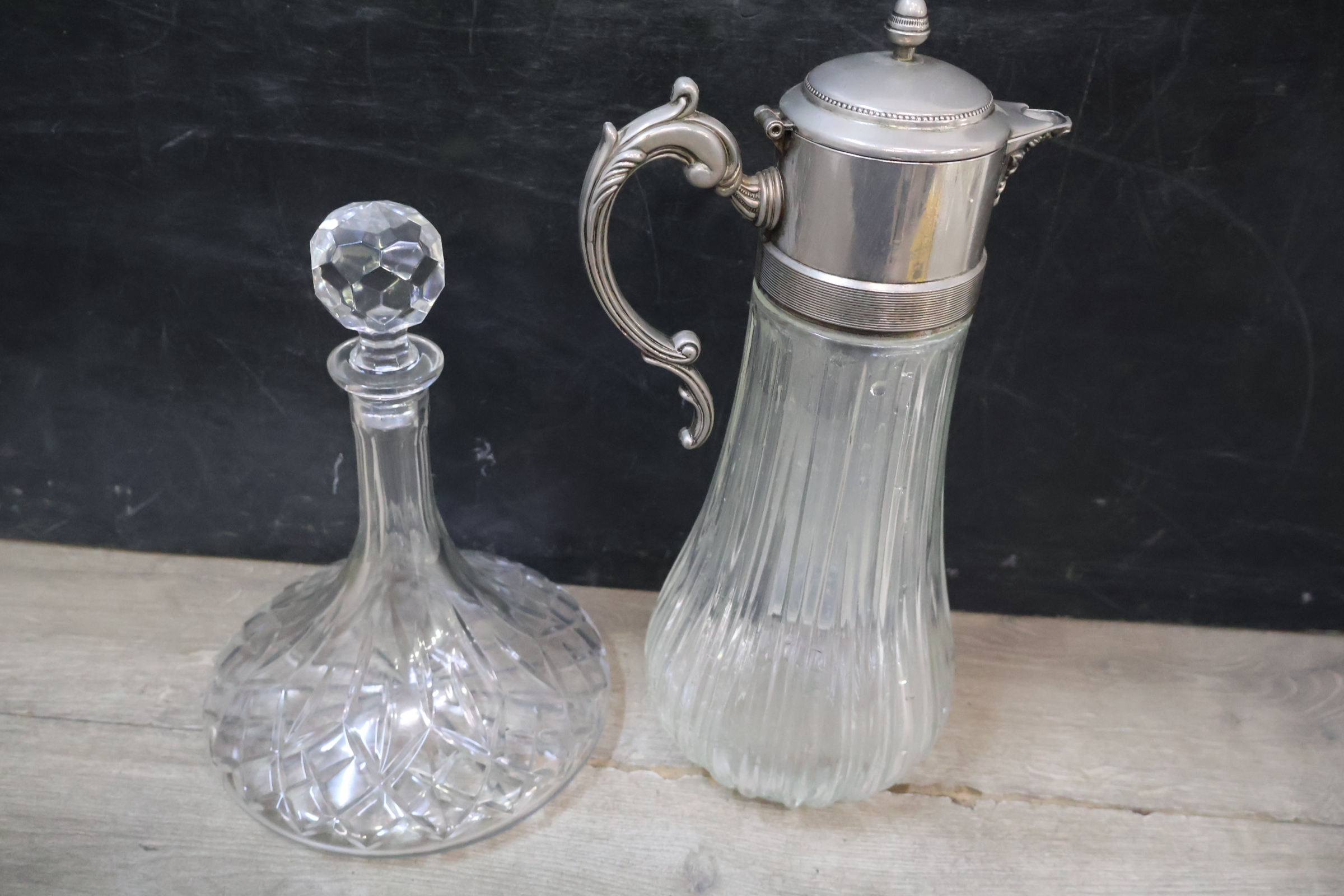 2 Kristallen kannen/Karaffen – foto 4 – kavel bij GSD Auctions, Zoeterwoude