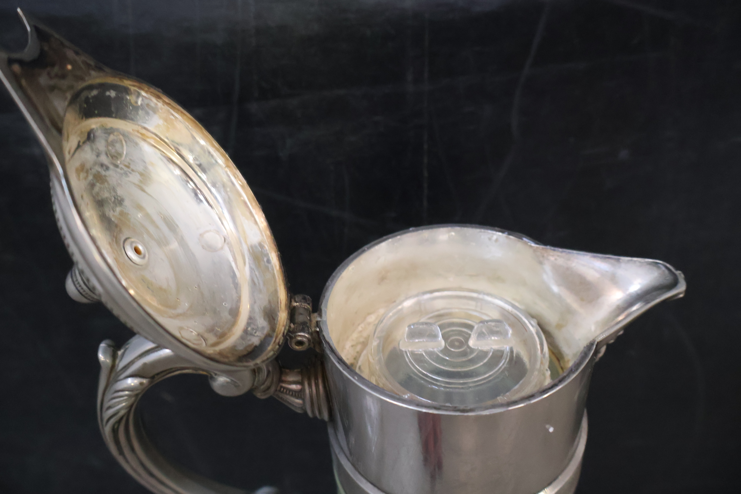 2 Kristallen kannen/Karaffen – foto 7 – kavel bij GSD Auctions, Zoeterwoude
