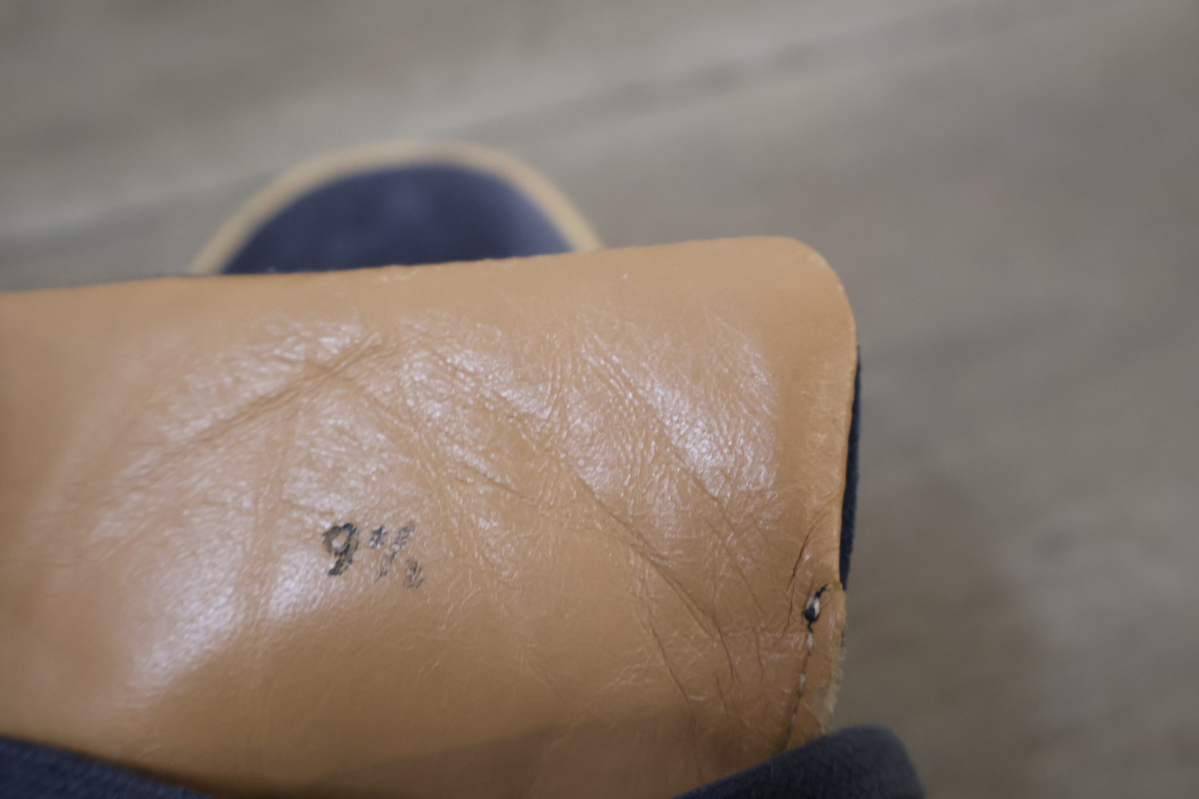 Santani sneakers - Maat 9,5 – foto 9 – kavel bij GSD Auctions, Zoeterwoude