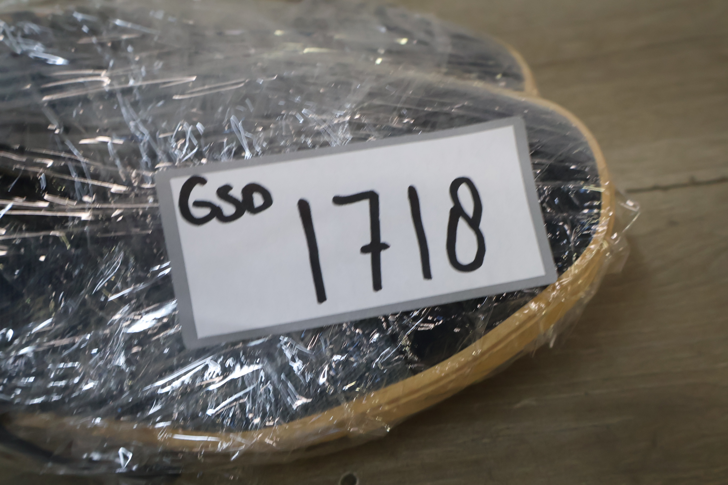 Santani sneakers - Maat 9,5 – foto 17 – kavel bij GSD Auctions, Zoeterwoude