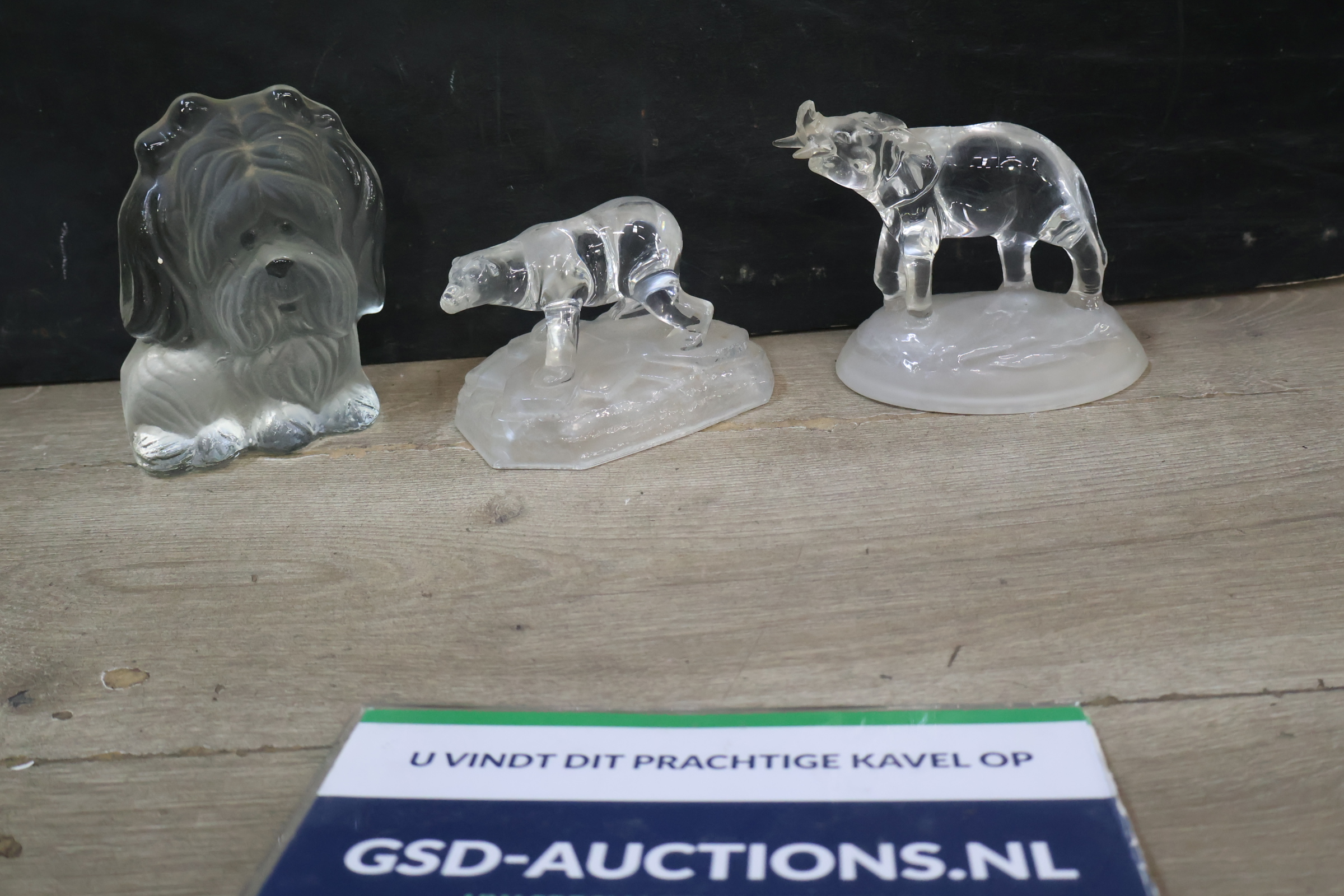 Set van drie glazen dierenfiguren – foto 2 – kavel bij GSD Auctions, Zoeterwoude