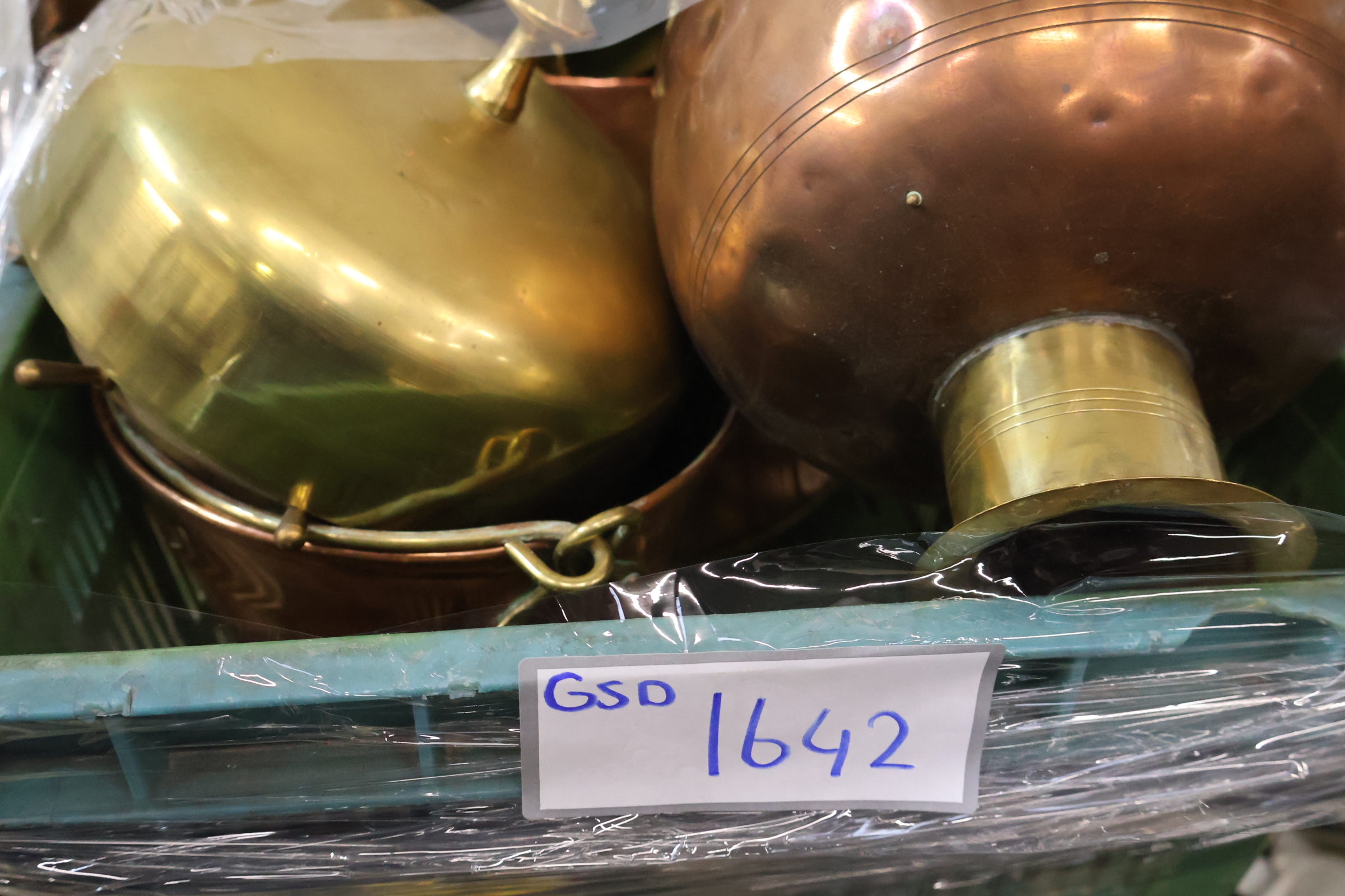 Set koperen en messing decoratieve voorwerpen – foto 22 – kavel bij GSD Auctions, Zoeterwoude