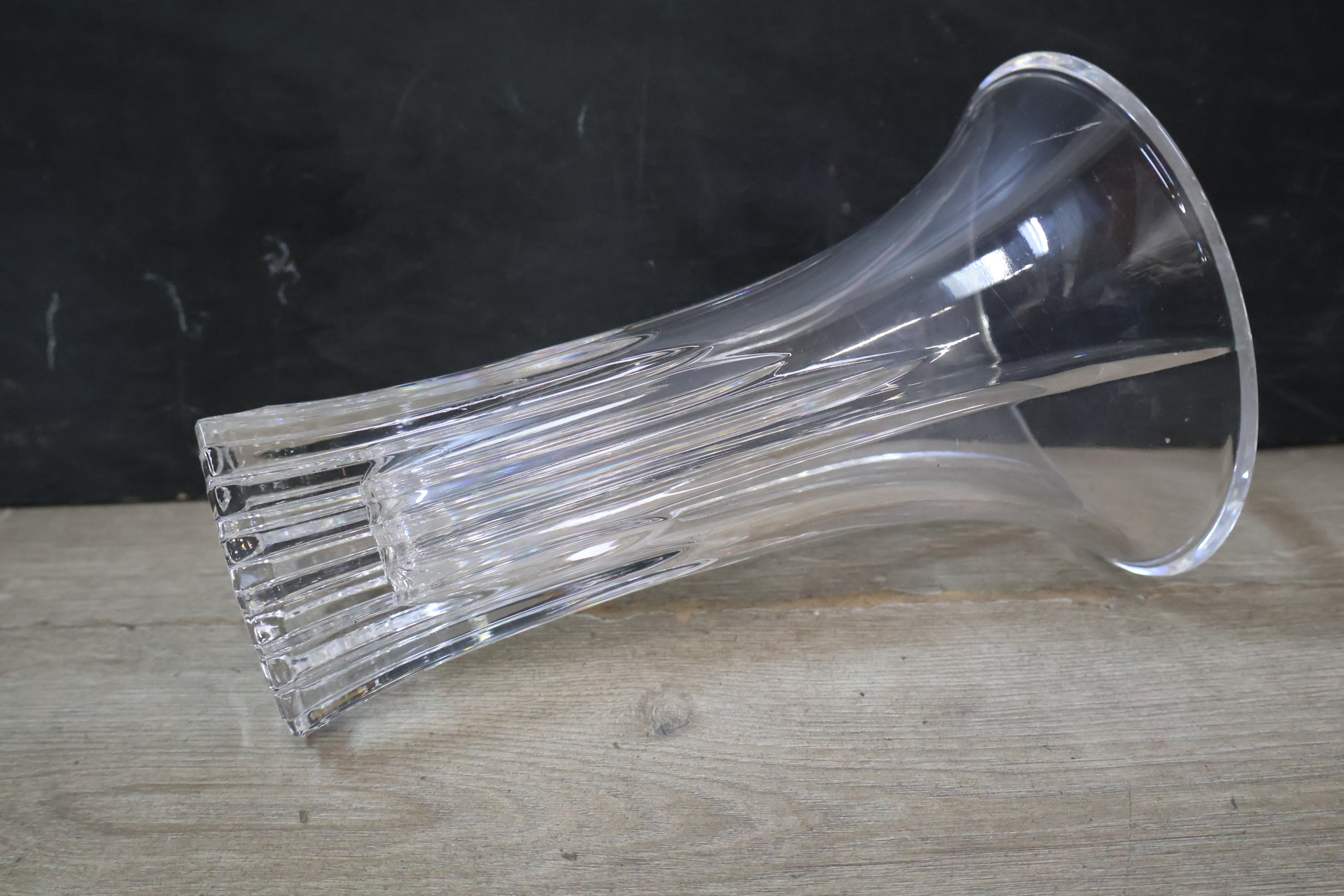Set diverse Kristallen Vazen en Schalen – foto 18 – kavel bij GSD Auctions, Zoeterwoude