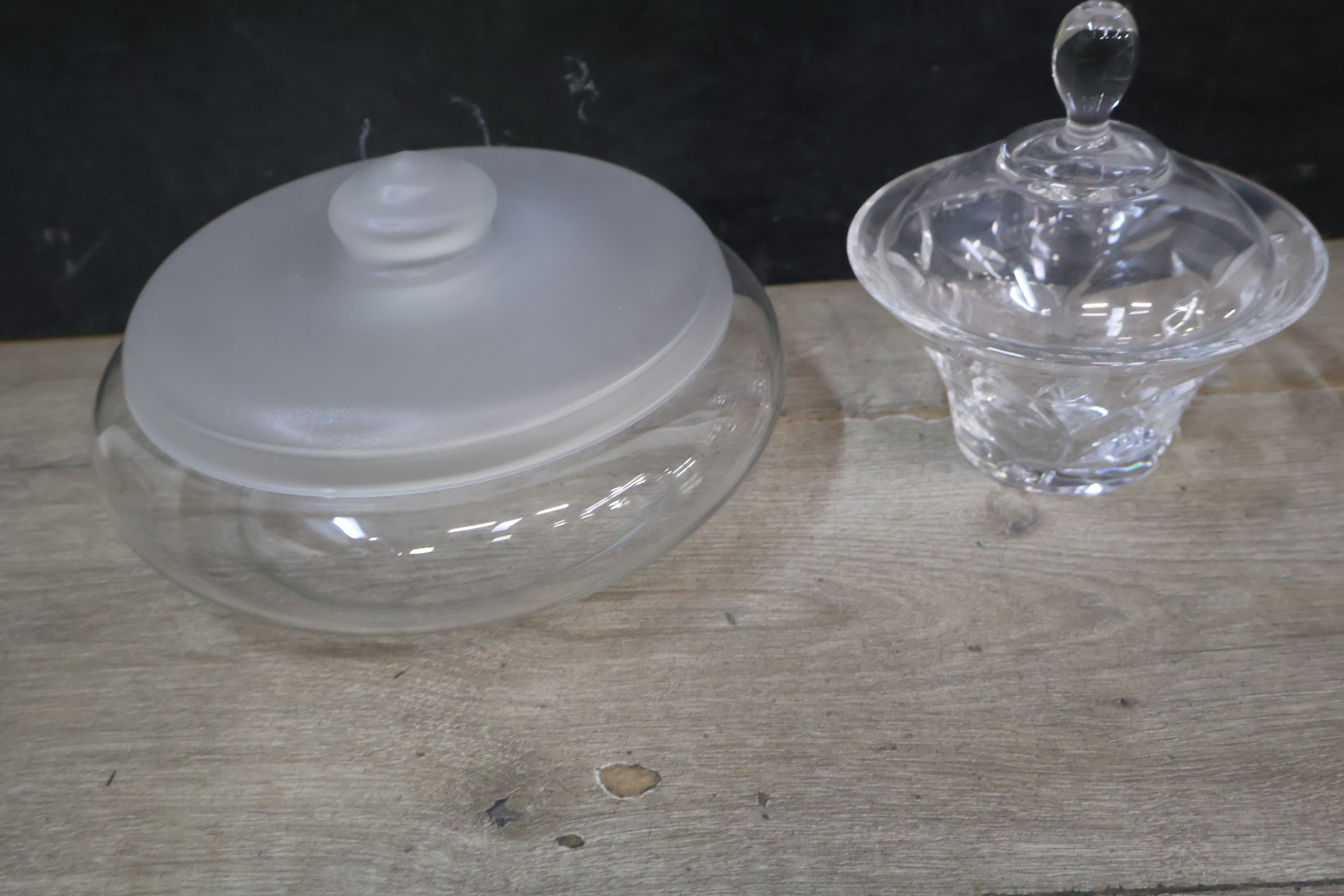 Set diverse Kristallen Vazen en Schalen – foto 20 – kavel bij GSD Auctions, Zoeterwoude