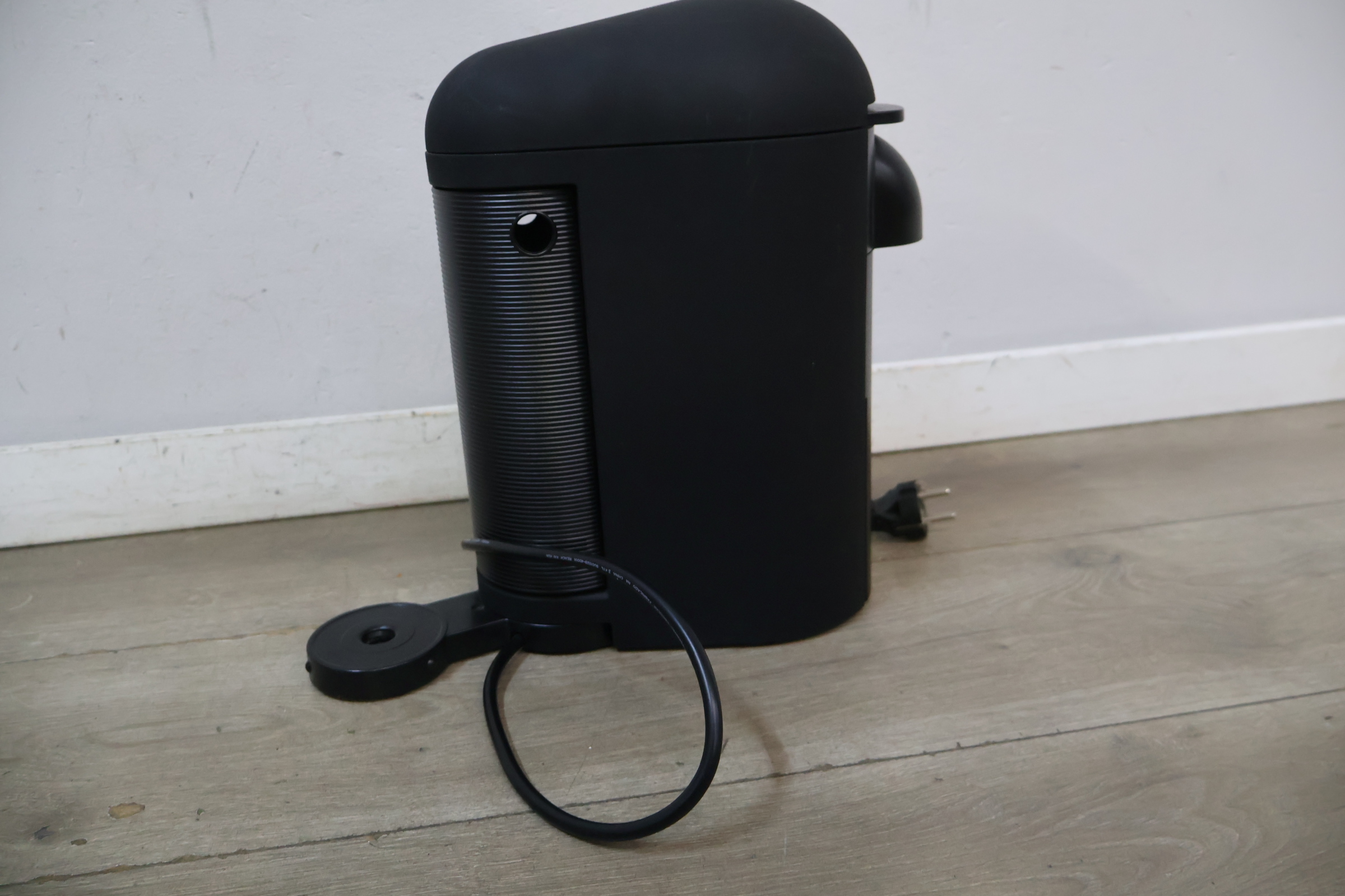 Nespresso koffiemachine zwart – foto 8 – kavel bij GSD Auctions, Zoeterwoude