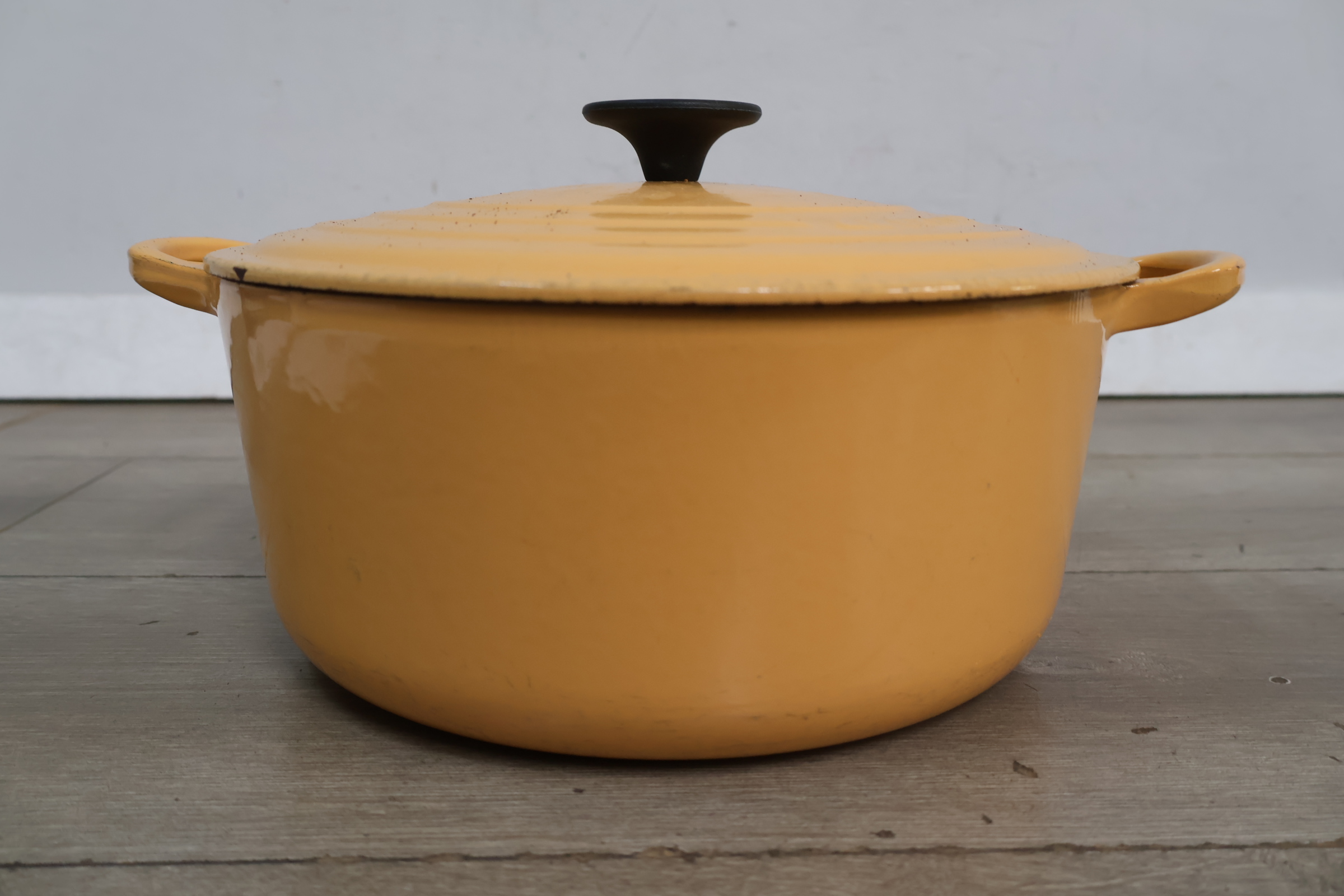 Le creuset Gietijzeren Pan – foto 4 – kavel bij GSD Auctions, Zoeterwoude