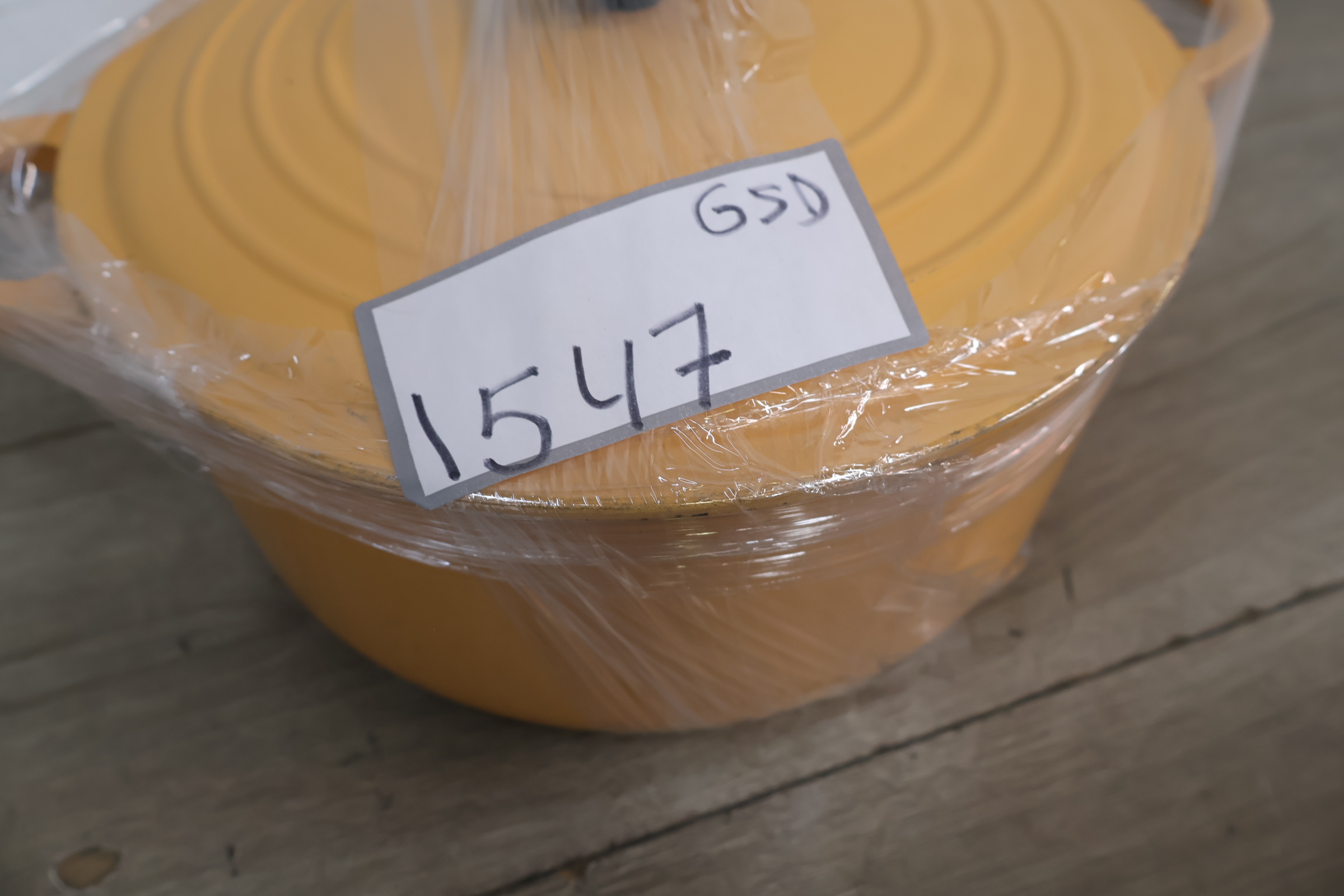 Le creuset Gietijzeren Pan – foto 17 – kavel bij GSD Auctions, Zoeterwoude