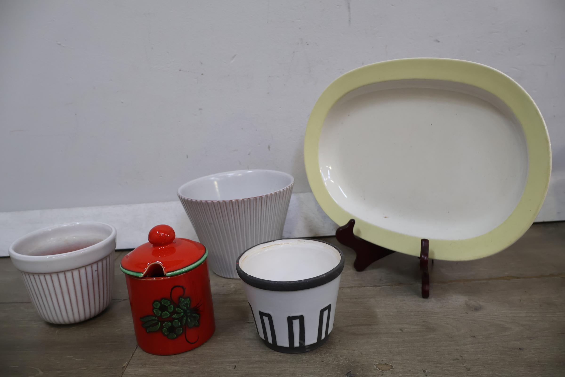 Diverse servies en decoratieve schalen – foto 5 – kavel bij GSD Auctions, Zoeterwoude