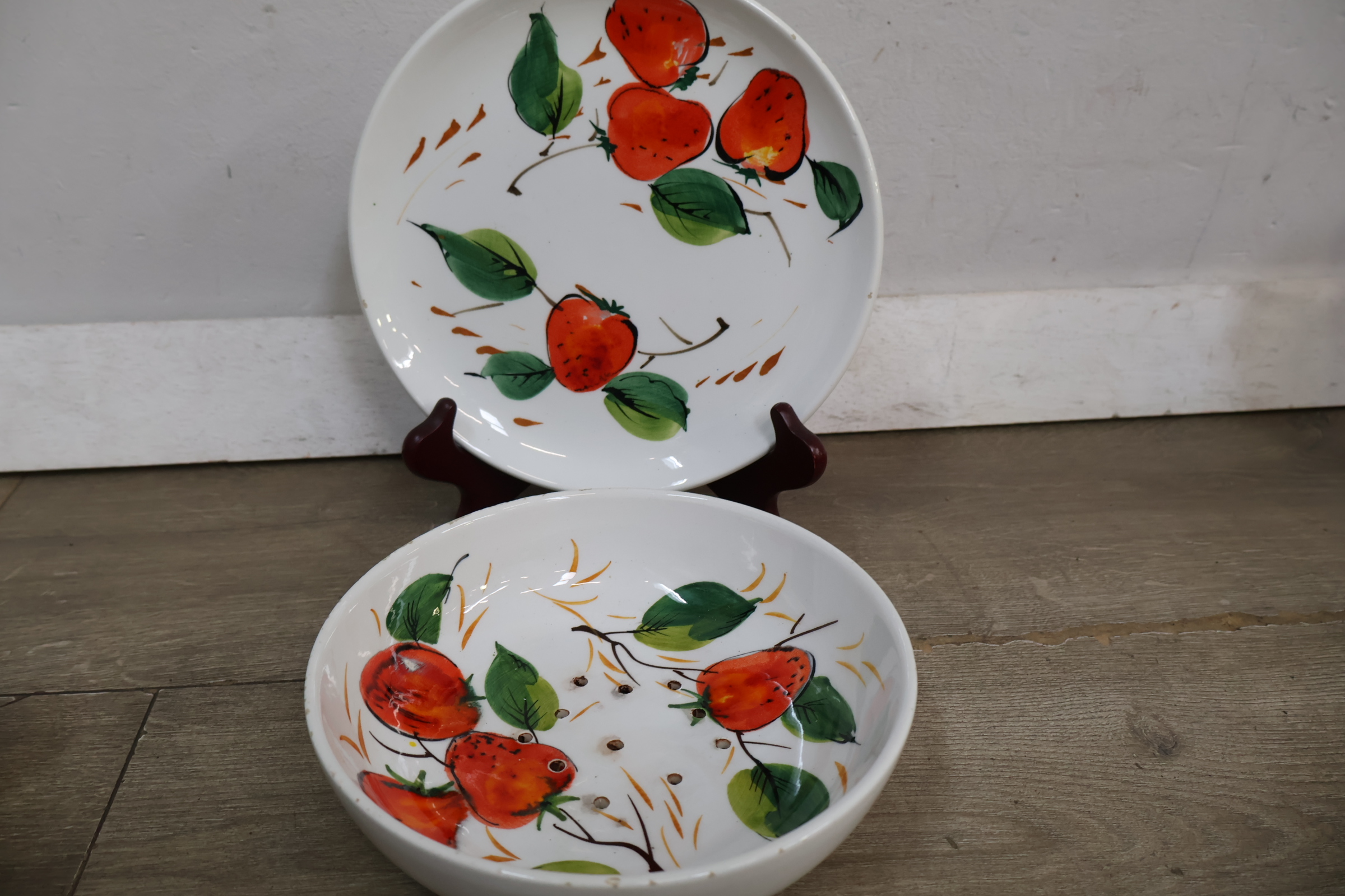 Diverse servies en decoratieve schalen – foto 12 – kavel bij GSD Auctions, Zoeterwoude