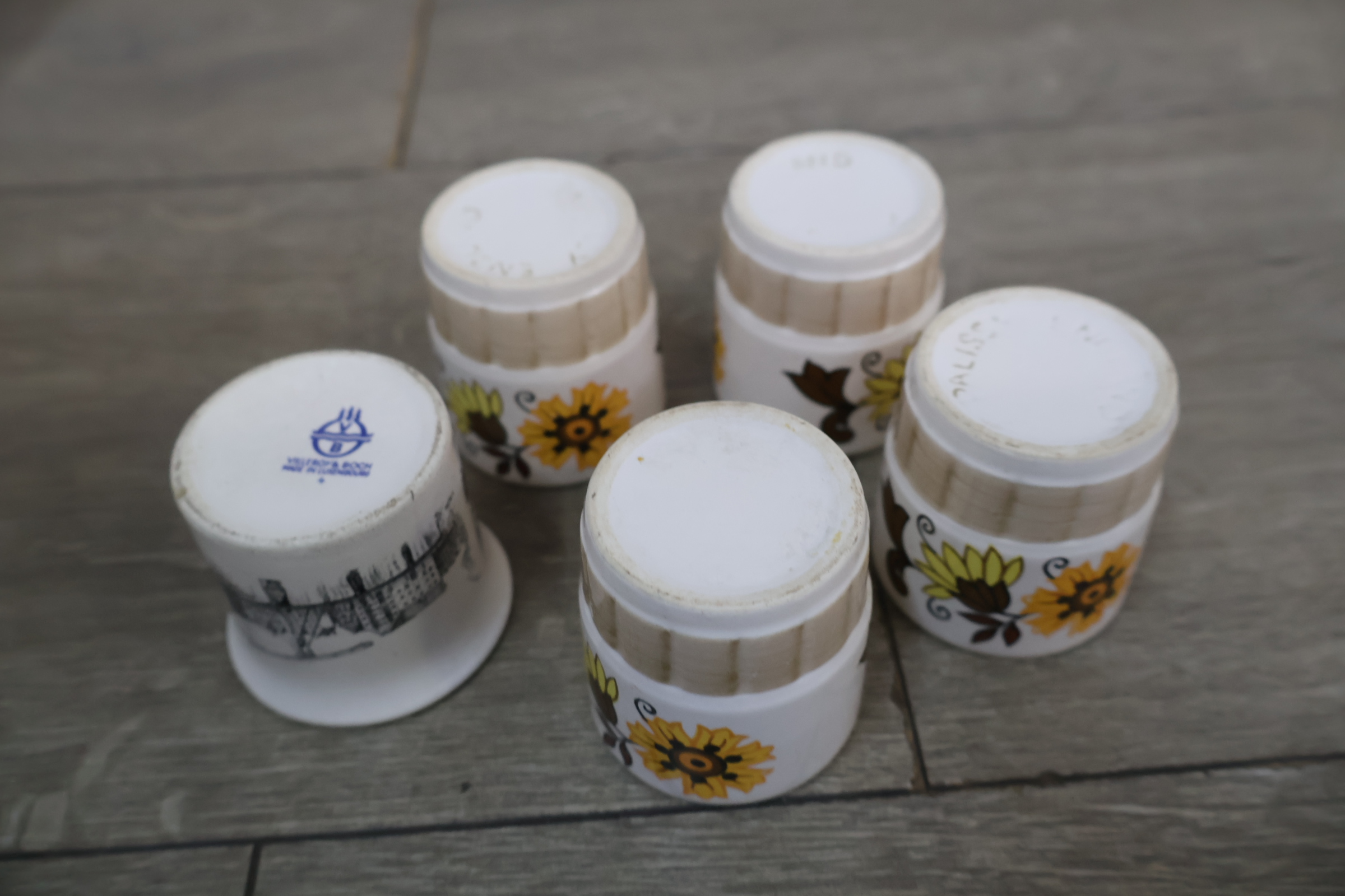 Diverse servies en decoratieve schalen – foto 16 – kavel bij GSD Auctions, Zoeterwoude