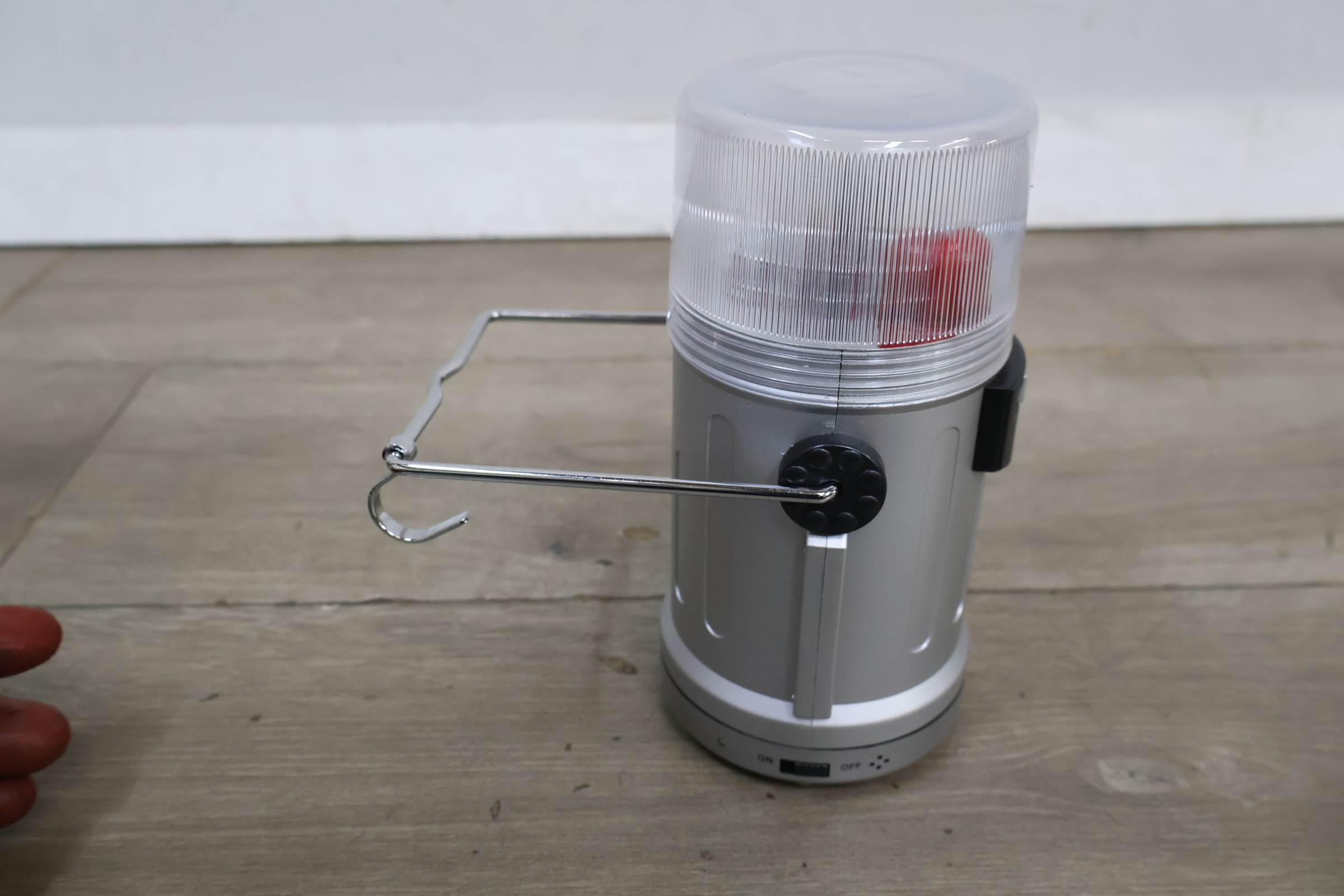 Camping Light muggenlamp – foto 12 – kavel bij GSD Auctions, Zoeterwoude